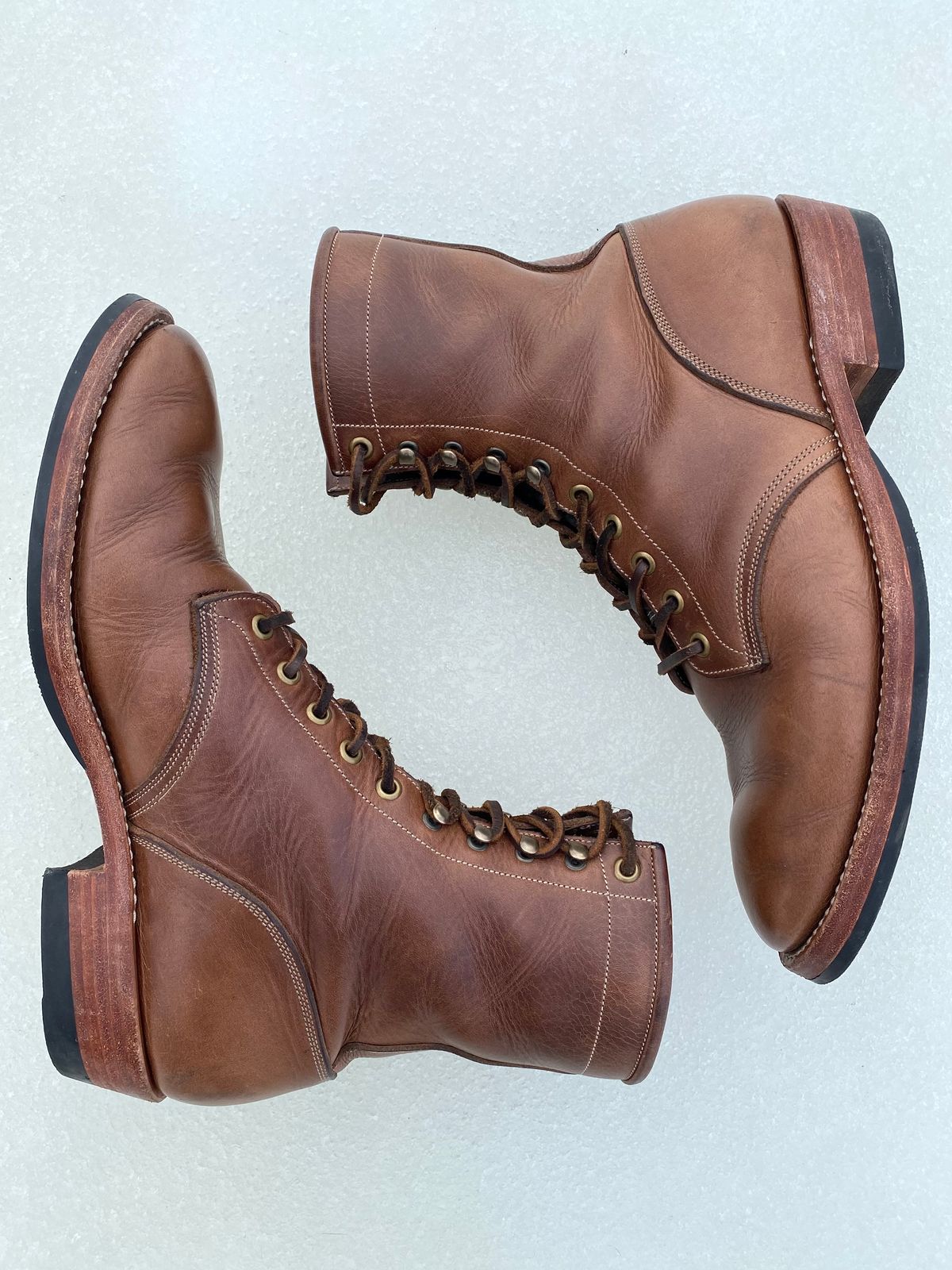Photo by storybook.oak on January 2, 2023 of the Onderhoud SVC02 Packer Boot in Horween Natural Chromexcel.