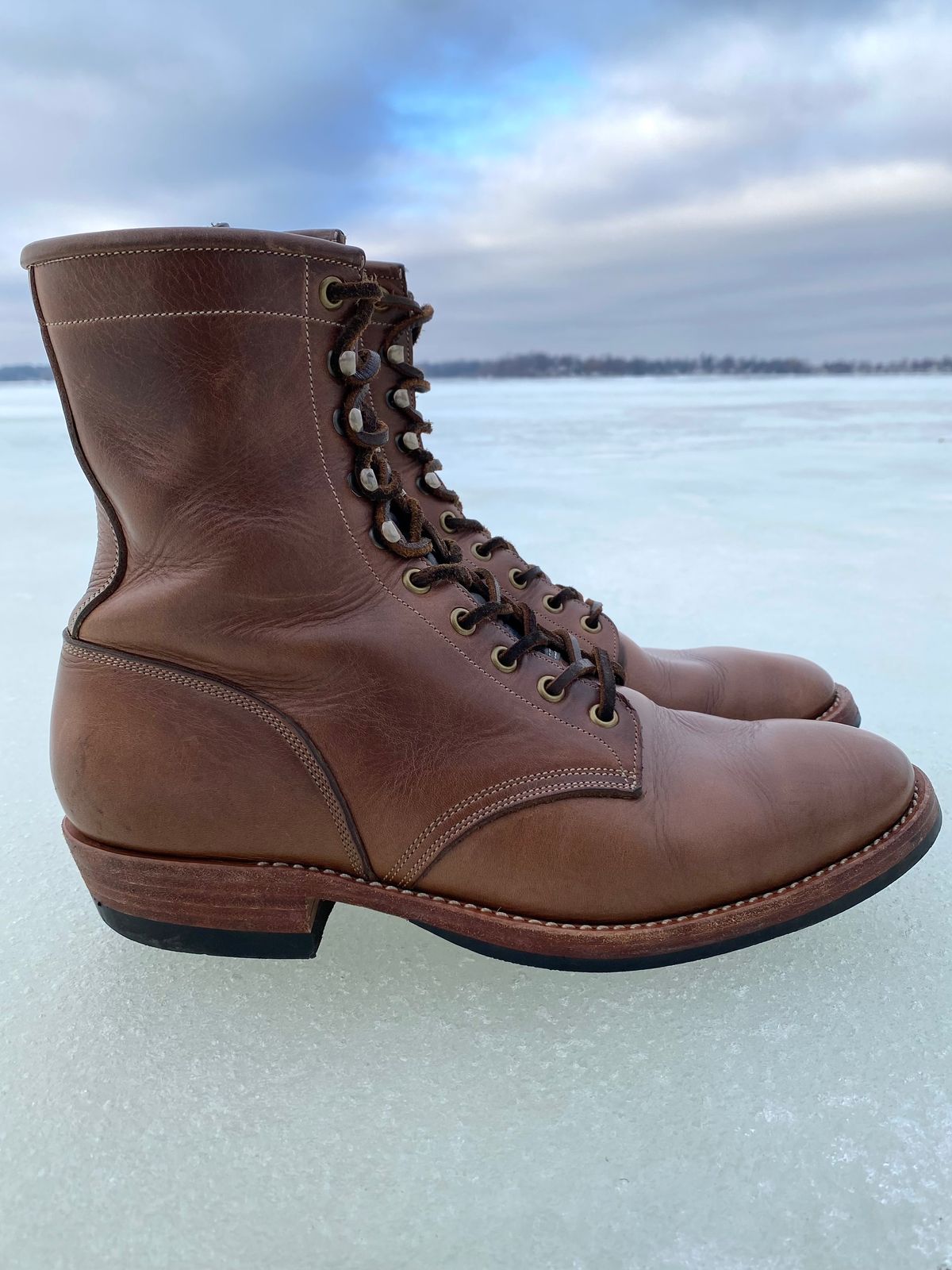 Photo by storybook.oak on January 2, 2023 of the Onderhoud SVC02 Packer Boot in Horween Natural Chromexcel.