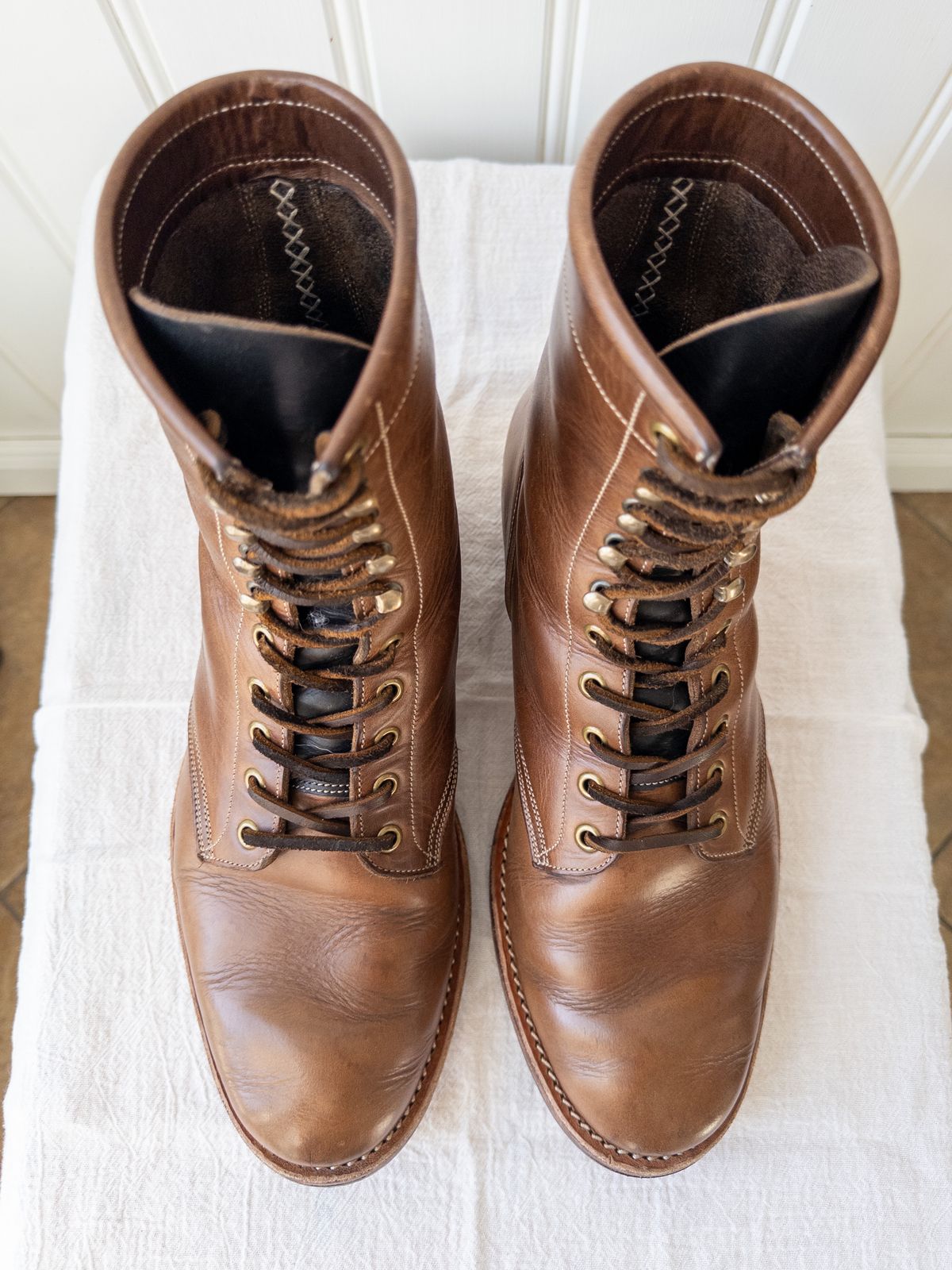 Photo by storybook.oak on March 1, 2023 of the Onderhoud SVC02 Packer Boot in Horween Natural Chromexcel.