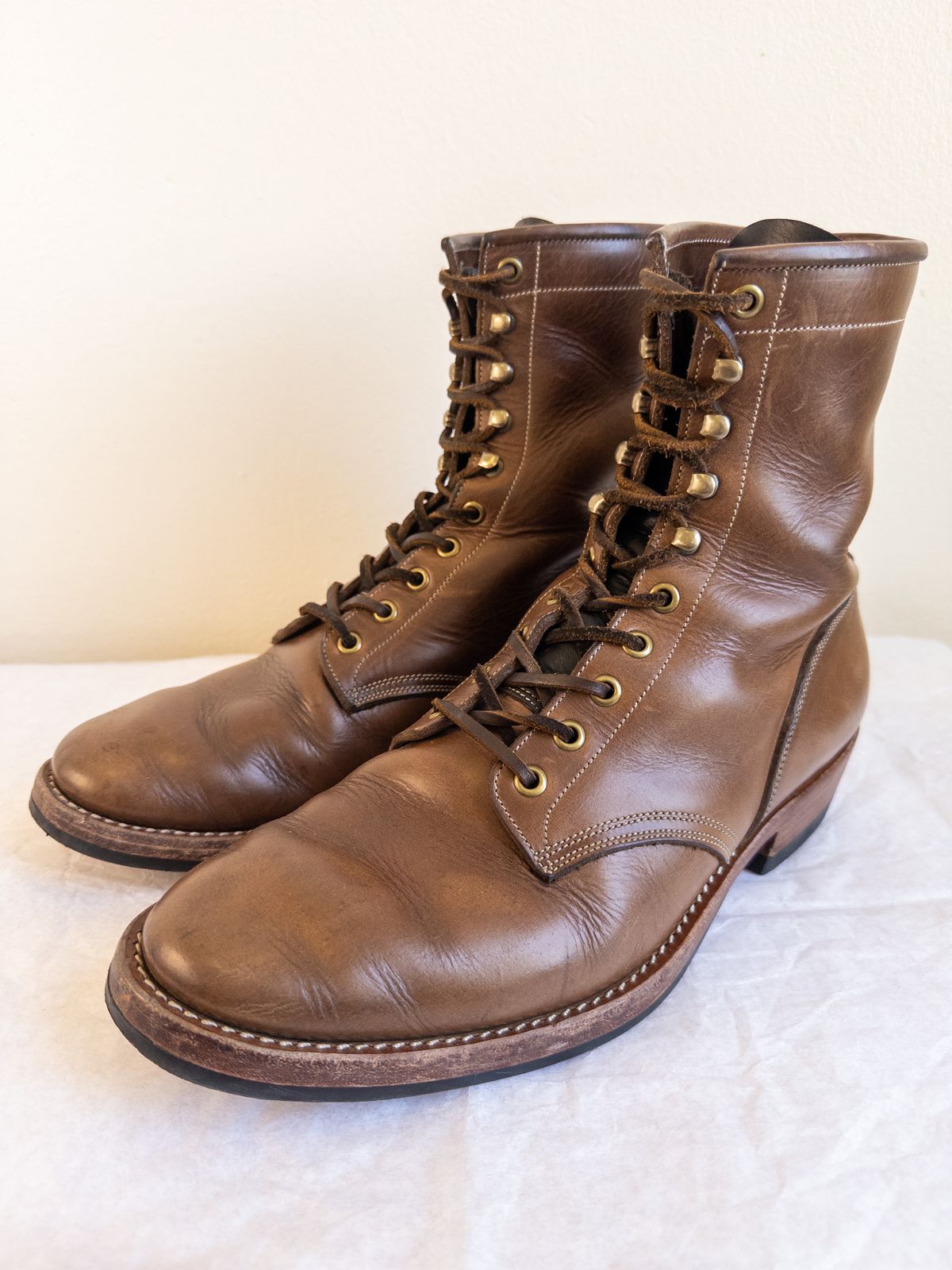 Photo by storybook.oak on April 3, 2023 of the Onderhoud SVC02 Packer Boot in Horween Natural Chromexcel.