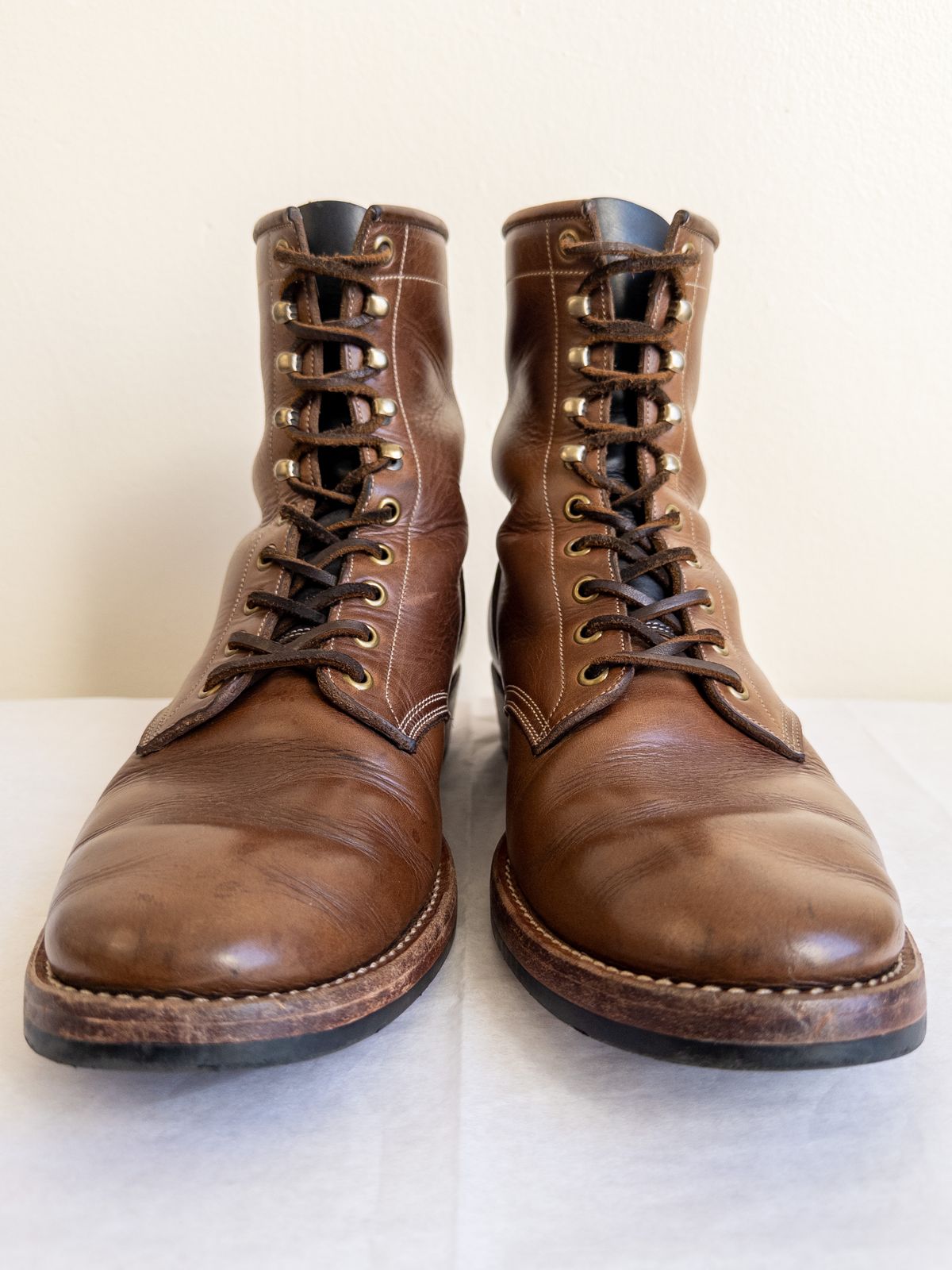 Photo by storybook.oak on April 3, 2023 of the Onderhoud SVC02 Packer Boot in Horween Natural Chromexcel.
