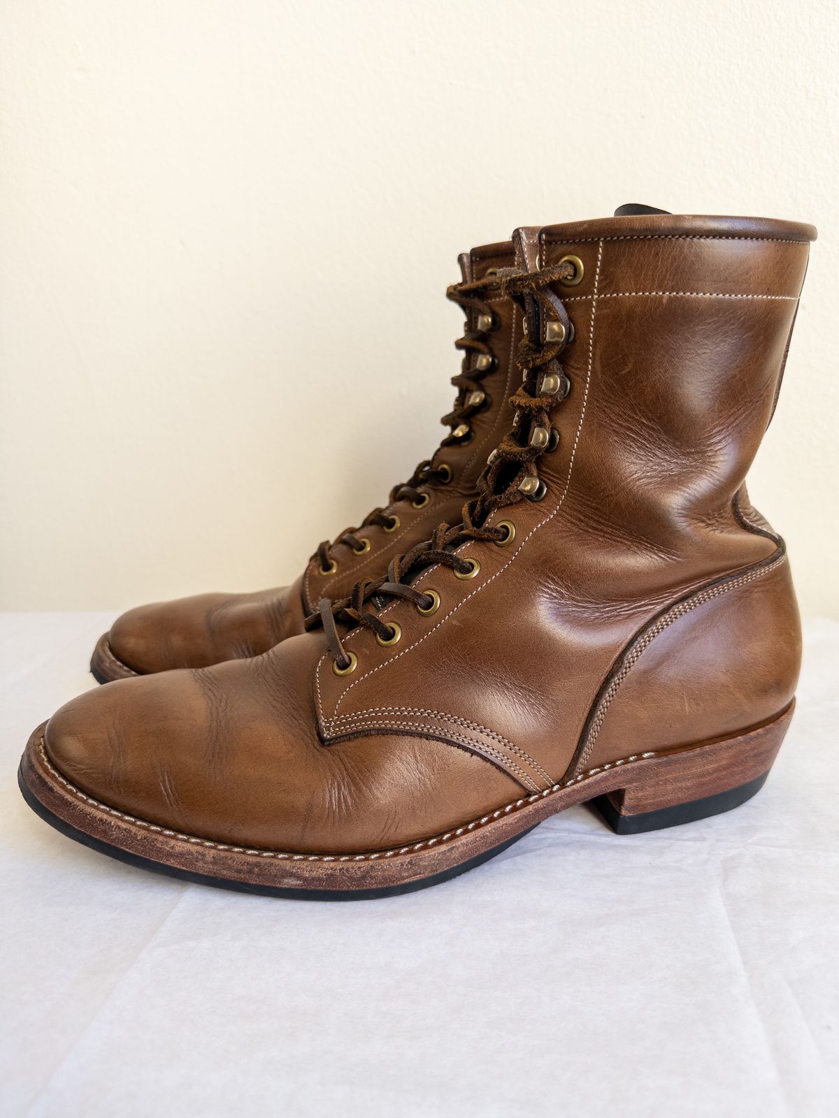 Photo by storybook.oak on April 3, 2023 of the Onderhoud SVC02 Packer Boot in Horween Natural Chromexcel.