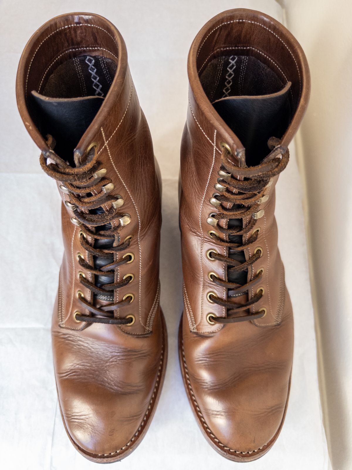 Photo by storybook.oak on April 3, 2023 of the Onderhoud SVC02 Packer Boot in Horween Natural Chromexcel.
