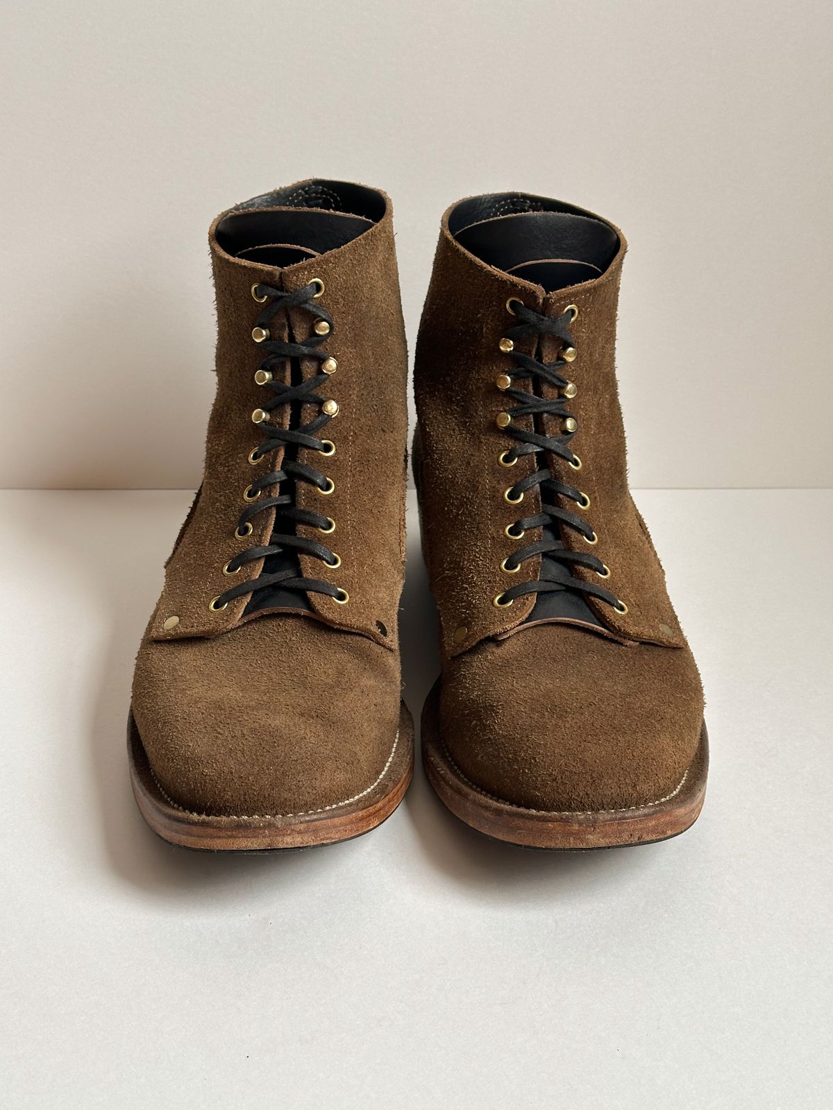 Photo by storybook.oak on November 3, 2025 of the NF Bootmaker Fritz Boot in Horween Washed Black Chromexcel Roughout.