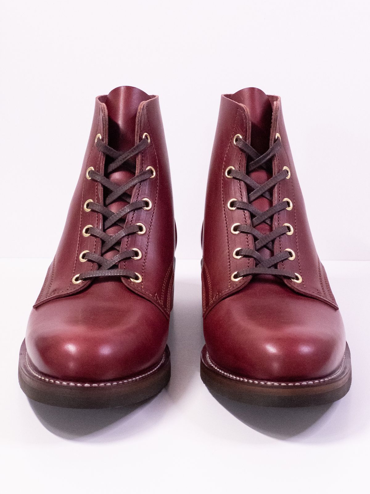 Photo by storybook.oak on October 1, 2023 of the Jack & White Brothers Letterman ZERO in Badalassi Carlo Mosto Minerva Liscio.