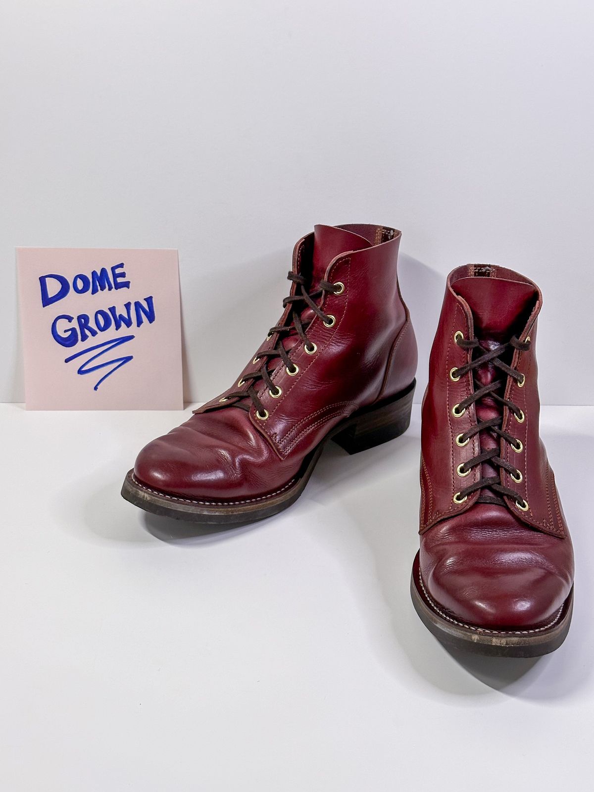 Photo by storybook.oak on November 4, 2023 of the Jack & White Brothers Letterman ZERO in Badalassi Carlo Mosto Minerva Liscio.