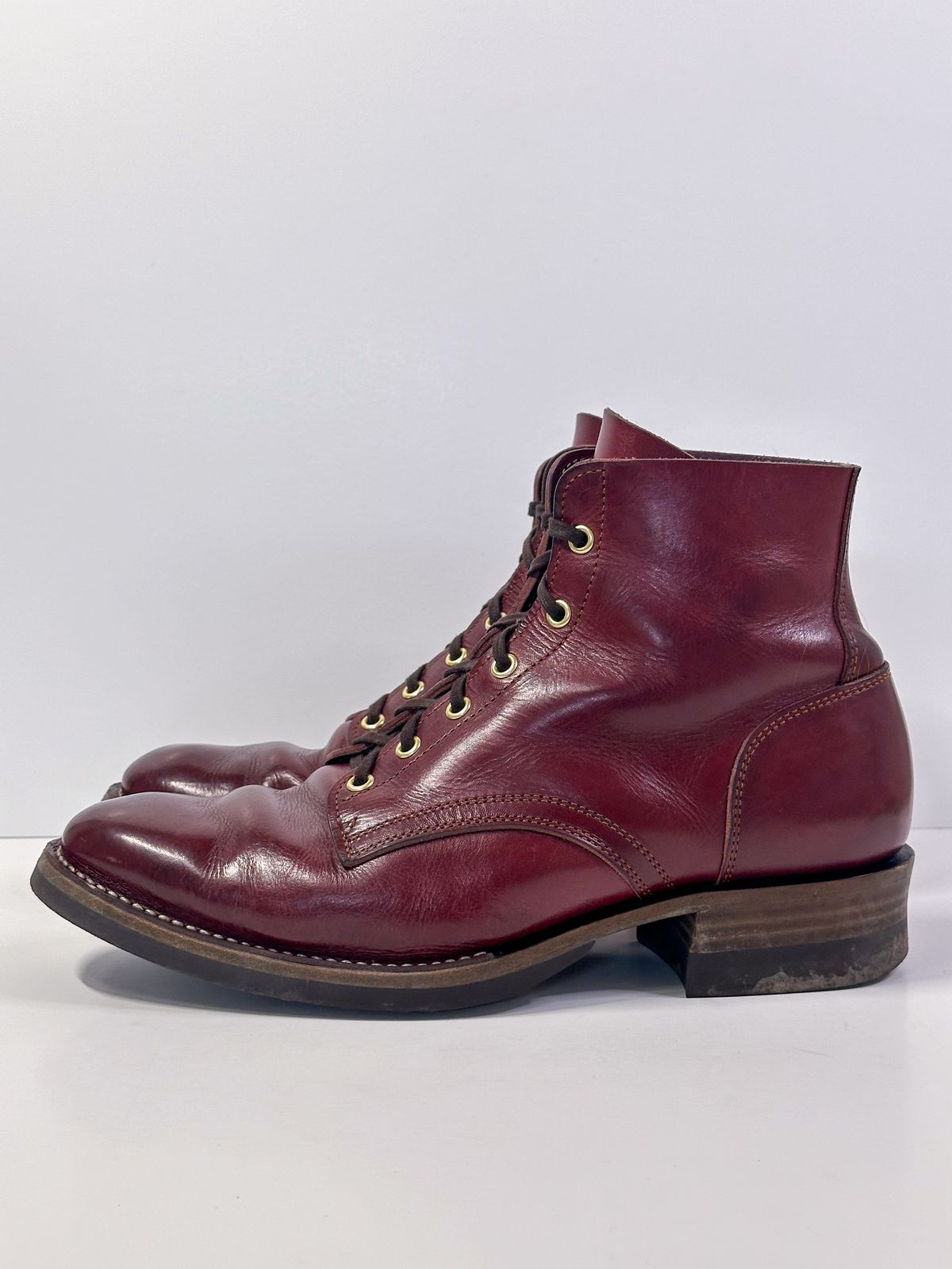 Photo by storybook.oak on February 4, 2024 of the Jack & White Brothers Letterman ZERO in Badalassi Carlo Mosto Minerva Liscio.