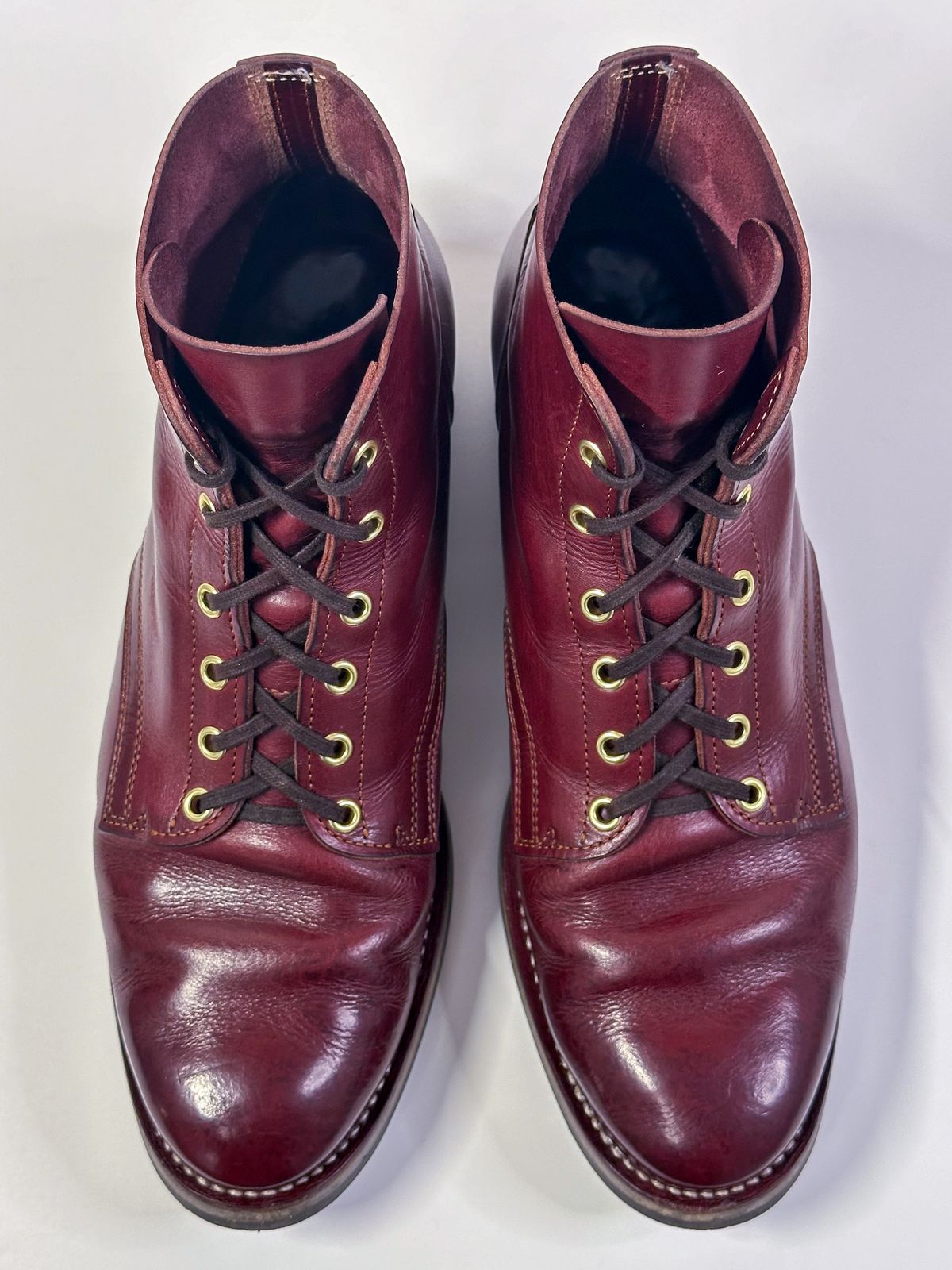 Photo by storybook.oak on February 4, 2024 of the Jack & White Brothers Letterman ZERO in Badalassi Carlo Mosto Minerva Liscio.