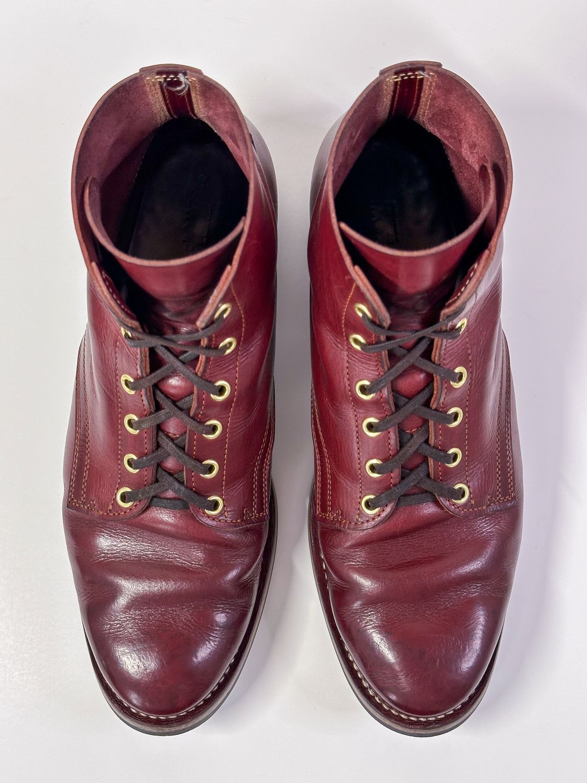 Photo by storybook.oak on April 1, 2024 of the Jack & White Brothers Letterman ZERO in Badalassi Carlo Mosto Minerva Liscio.
