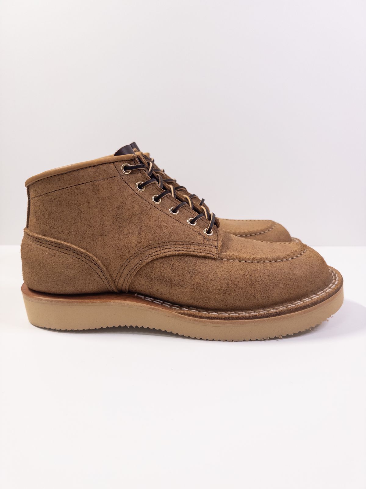 Photo by storybook.oak on October 1, 2023 of the Nicks Aldert Strider Moc Toe in Seidel 1964 Tan Roughout.