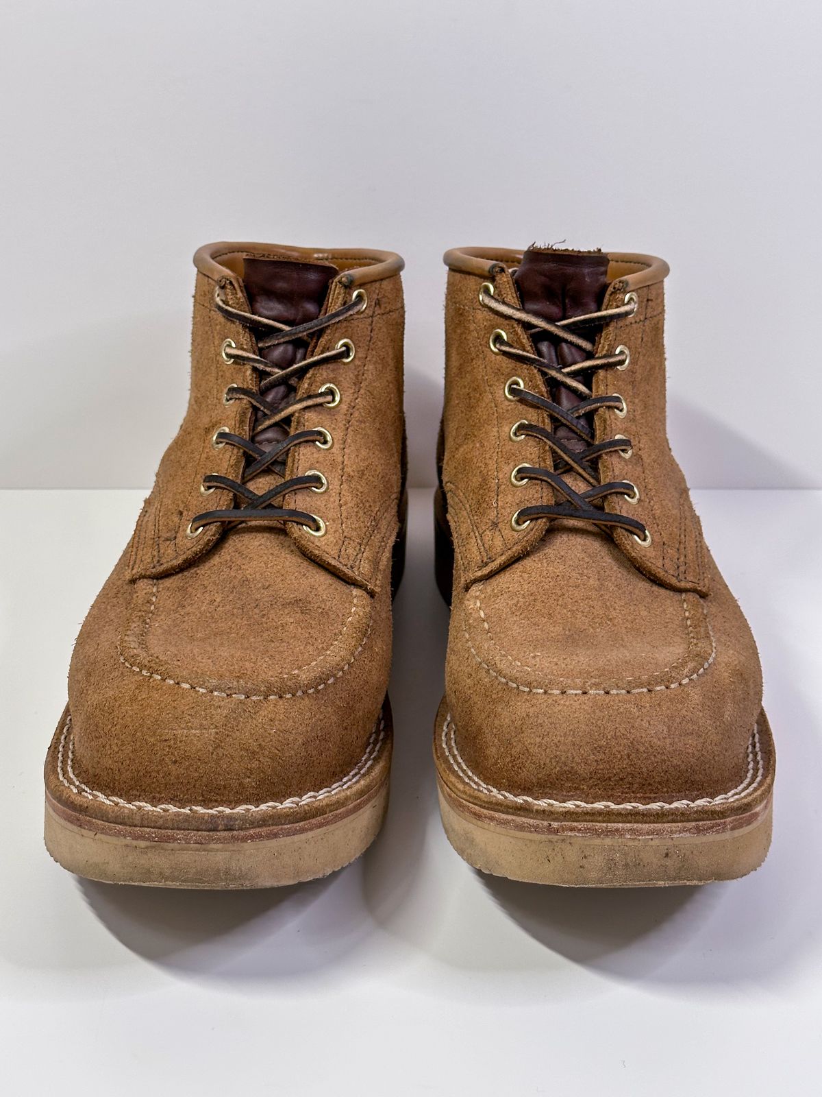 Photo by storybook.oak on November 4, 2023 of the Nicks Aldert Strider Moc Toe in Seidel 1964 Tan Roughout.