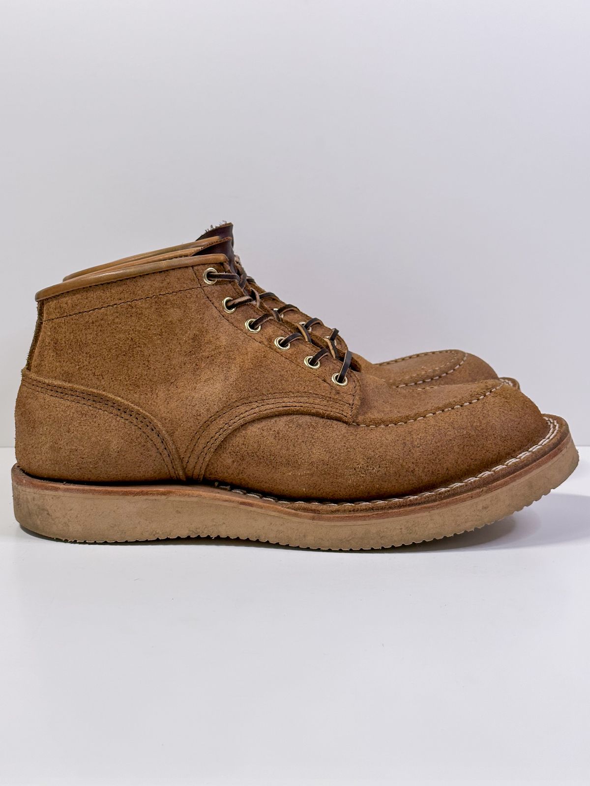 Photo by storybook.oak on November 4, 2023 of the Nicks Aldert Strider Moc Toe in Seidel 1964 Tan Roughout.