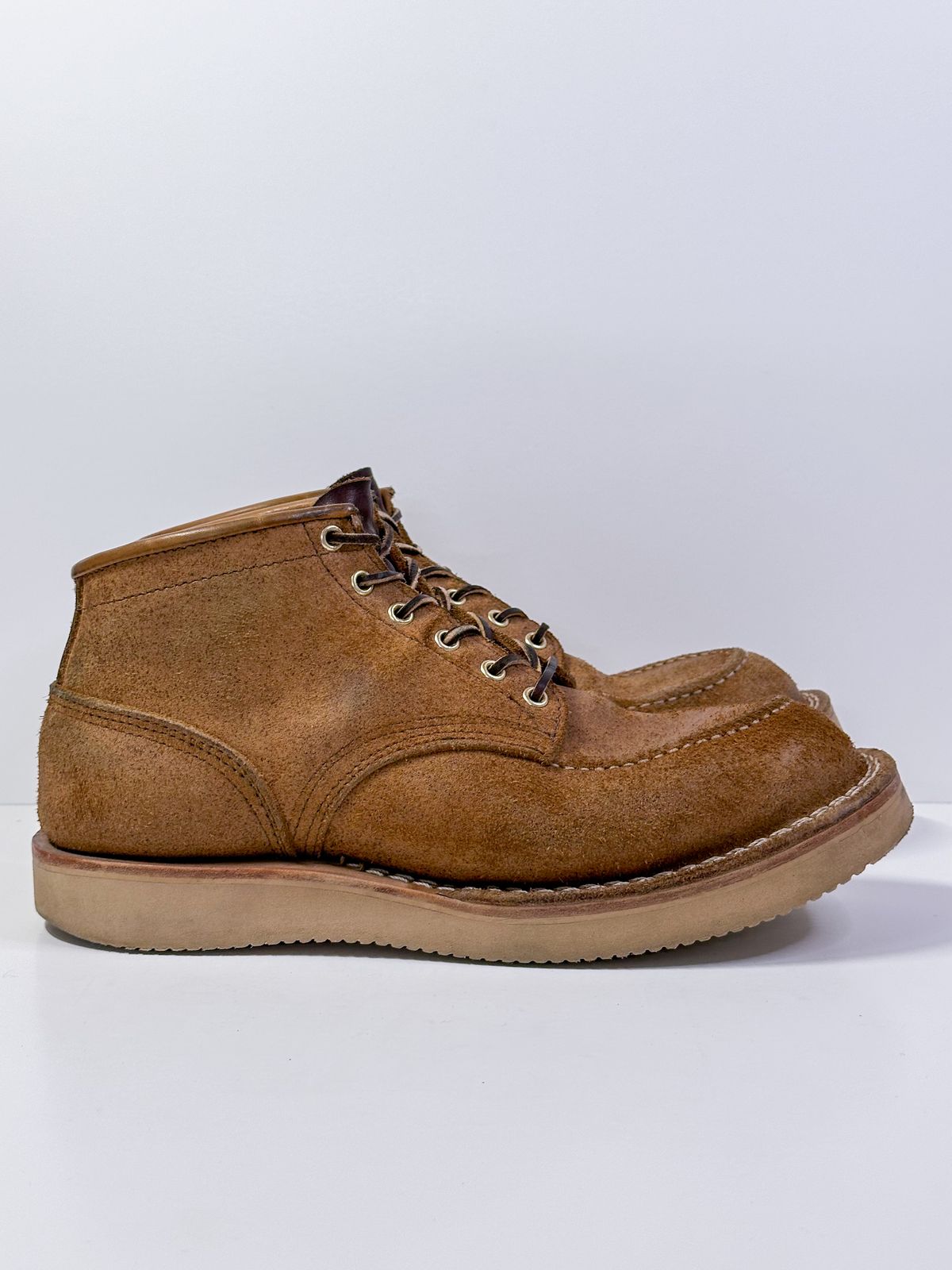 Photo by storybook.oak on January 3, 2024 of the Nicks Aldert Strider Moc Toe in Seidel 1964 Tan Roughout.