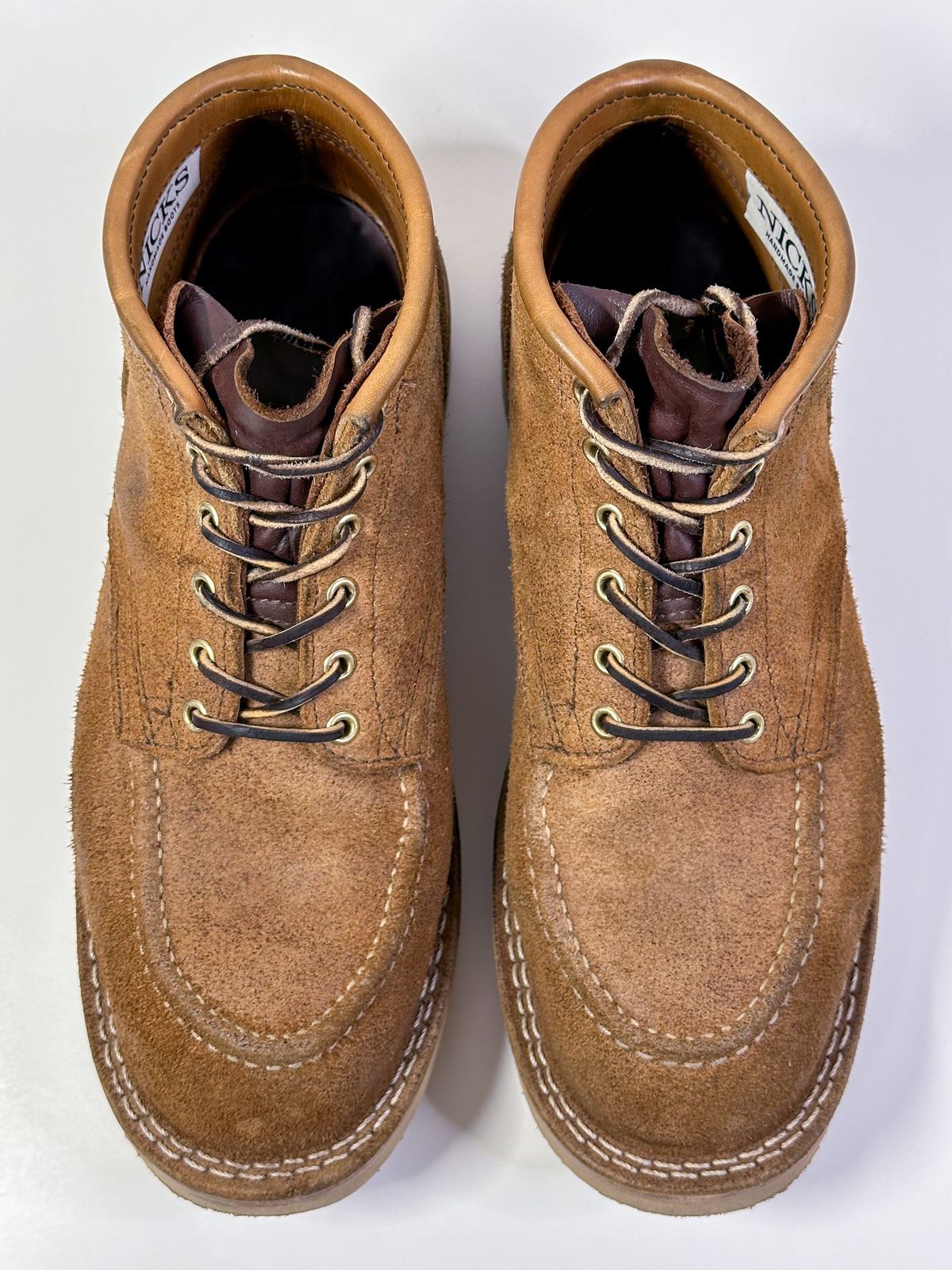 Photo by storybook.oak on January 3, 2024 of the Nicks Aldert Strider Moc Toe in Seidel 1964 Tan Roughout.