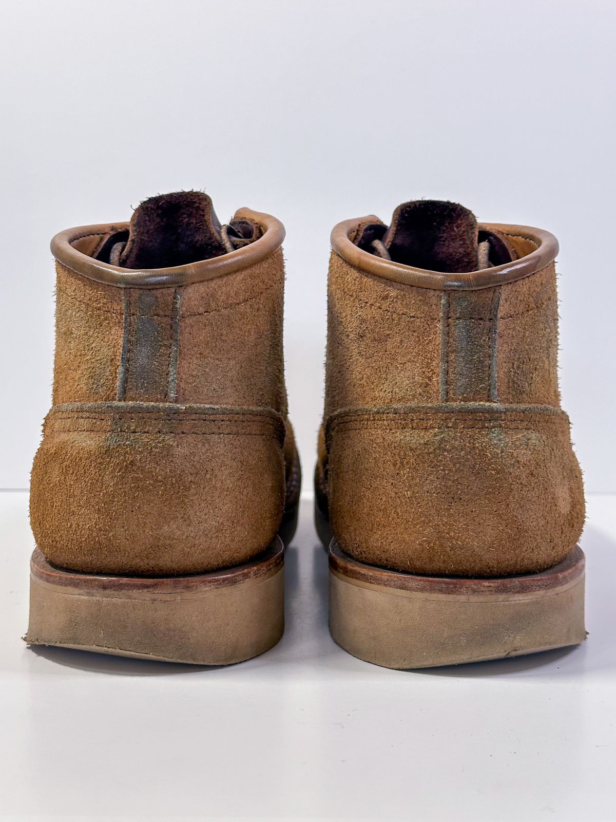 Photo by storybook.oak on February 4, 2024 of the Nicks Aldert Strider Moc Toe in Seidel 1964 Tan Roughout.