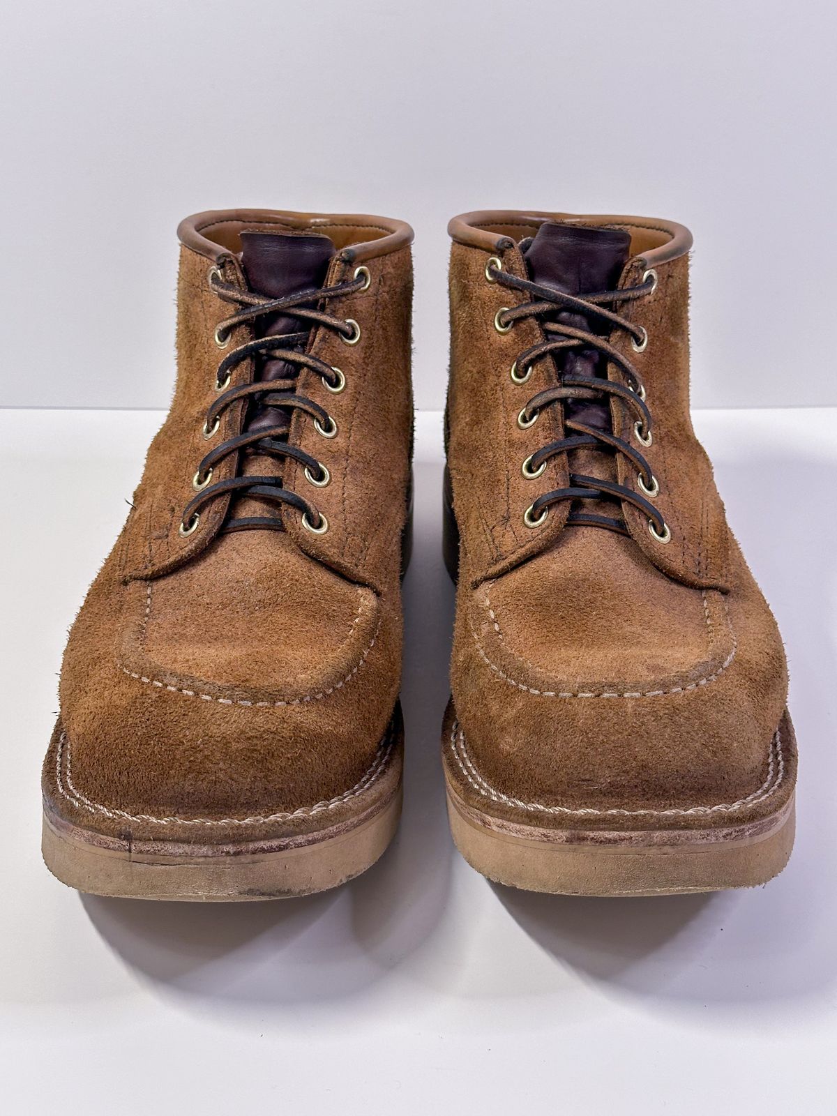 Photo by storybook.oak on February 4, 2024 of the Nicks Aldert Strider Moc Toe in Seidel 1964 Tan Roughout.
