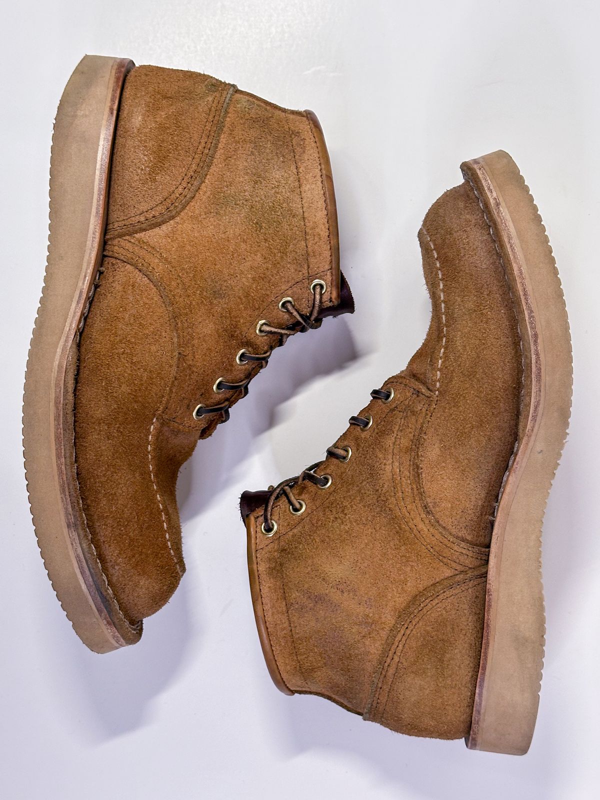 Photo by storybook.oak on February 4, 2024 of the Nicks Aldert Strider Moc Toe in Seidel 1964 Tan Roughout.