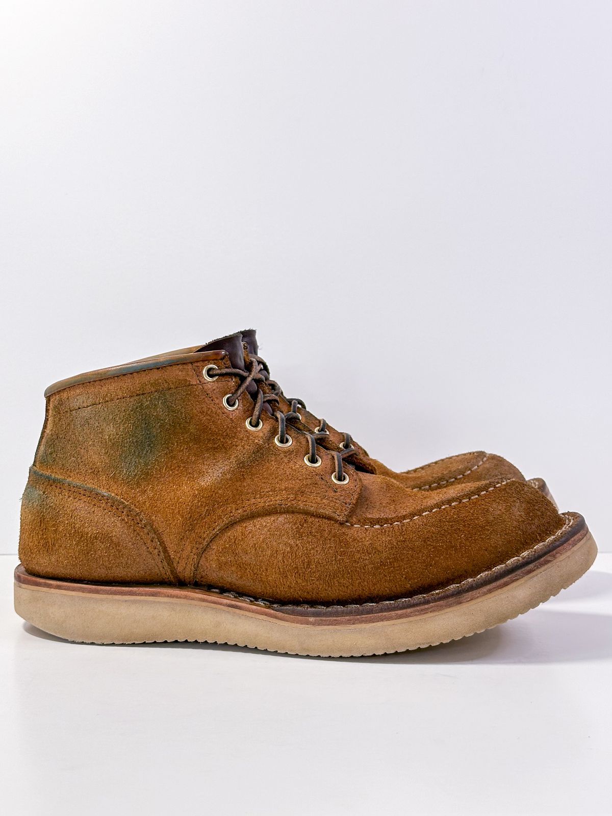 Photo by storybook.oak on April 2, 2024 of the Nicks Aldert Strider Moc Toe in Seidel 1964 Tan Roughout.