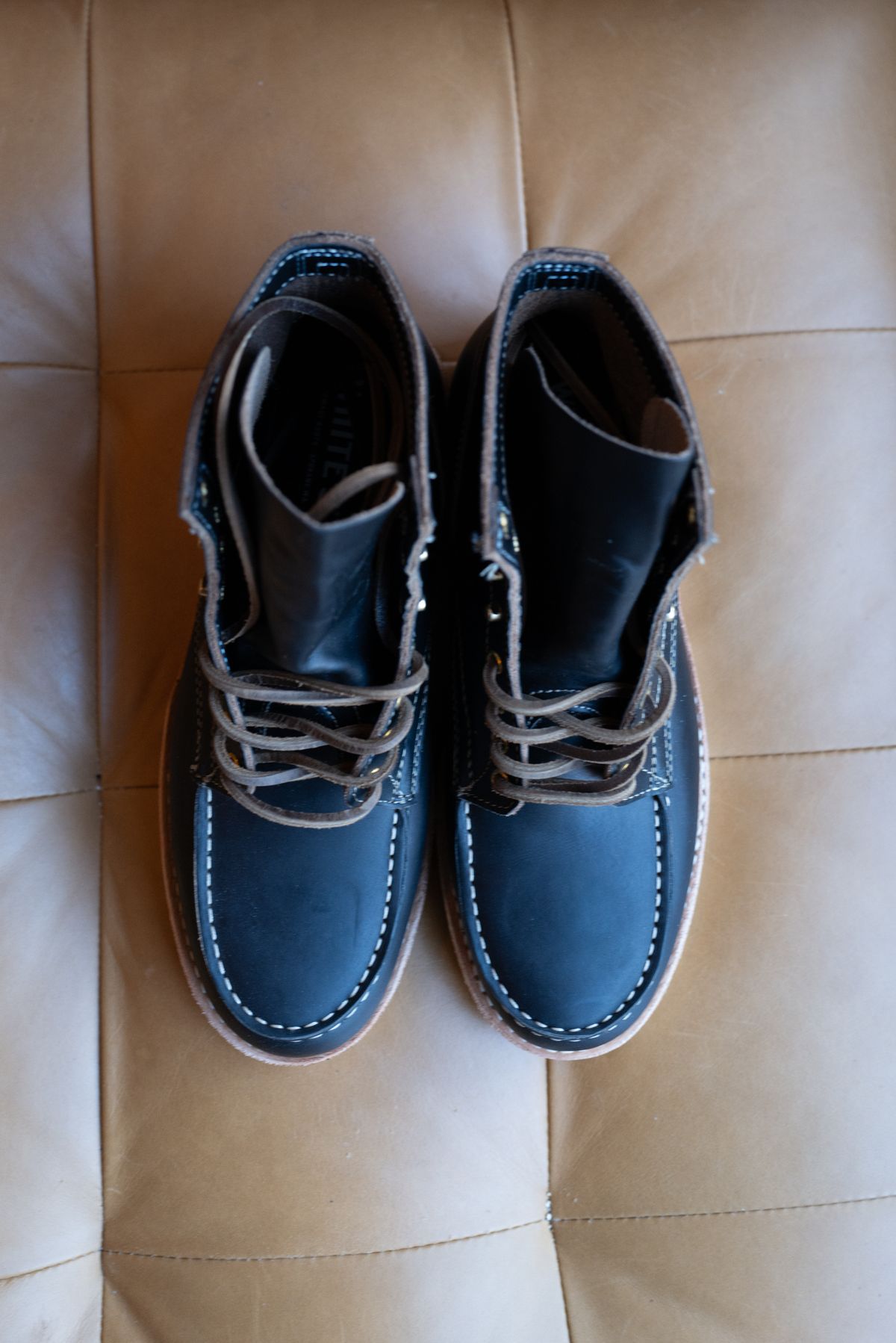 Photo by mjunderw00d on October 4, 2023 of the White's Perry 6" Select in Seidel Black Double Shot.