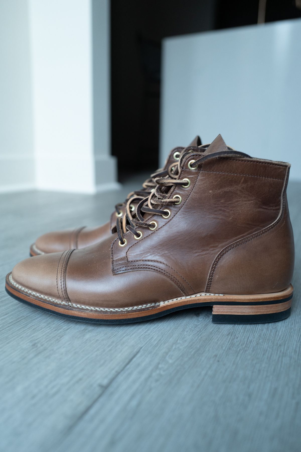 Photo by mjunderw00d on November 2, 2022 of the Viberg Service Boot PCT in Horween Natural Chromexcel.