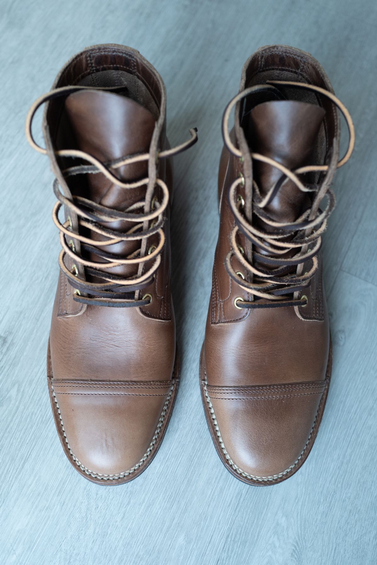 Photo by mjunderw00d on November 2, 2022 of the Viberg Service Boot PCT in Horween Natural Chromexcel.