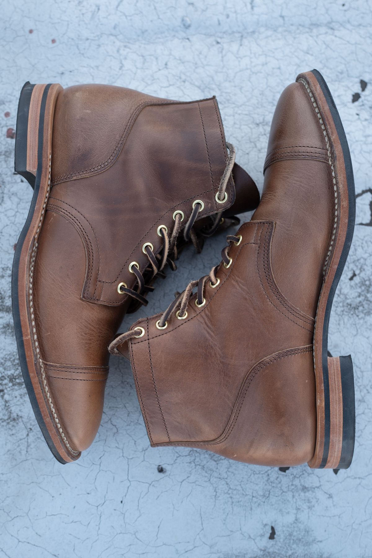 Photo by mjunderw00d on December 3, 2022 of the Viberg Service Boot PCT in Horween Natural Chromexcel.