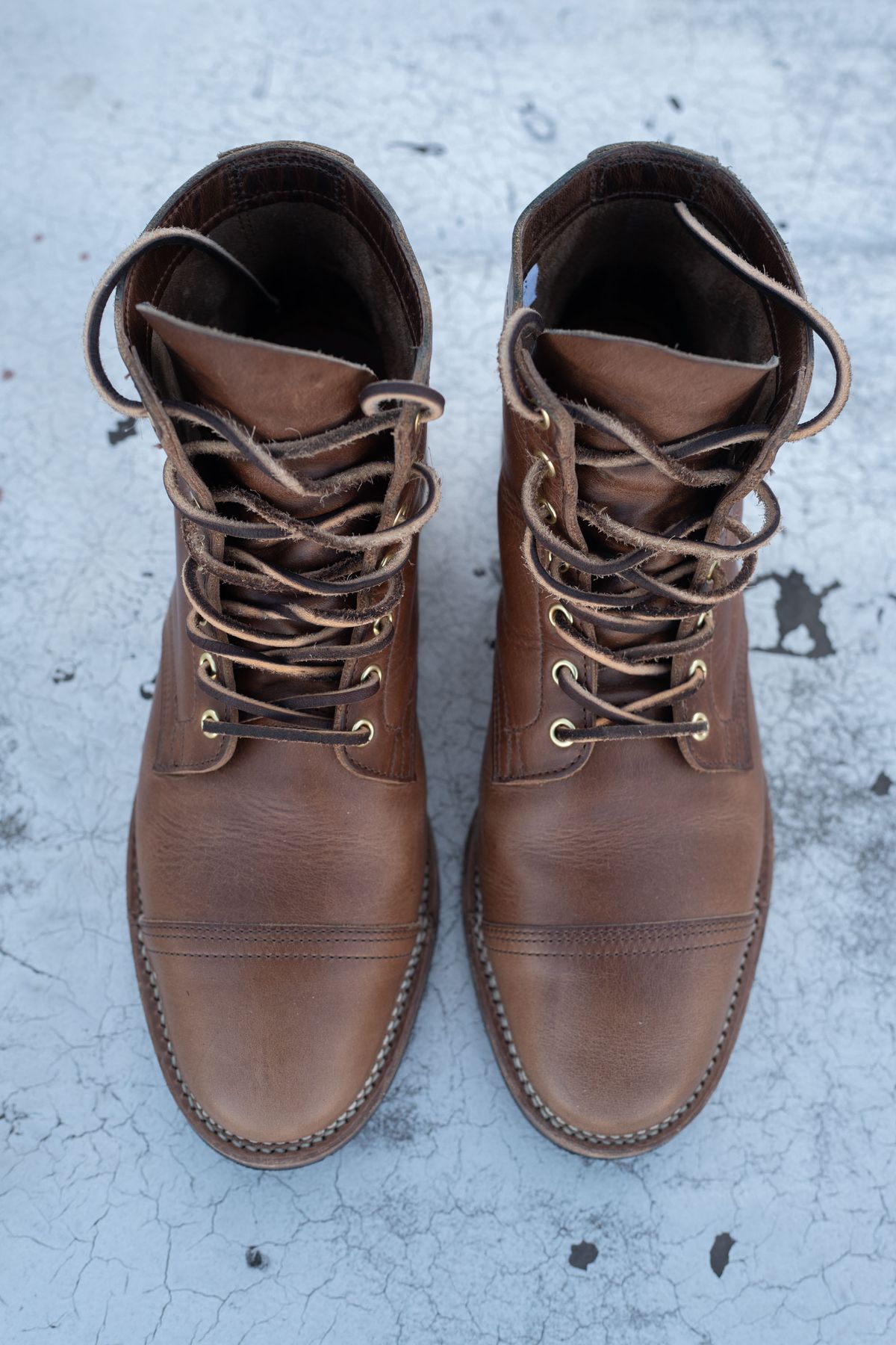 Photo by mjunderw00d on December 3, 2022 of the Viberg Service Boot PCT in Horween Natural Chromexcel.