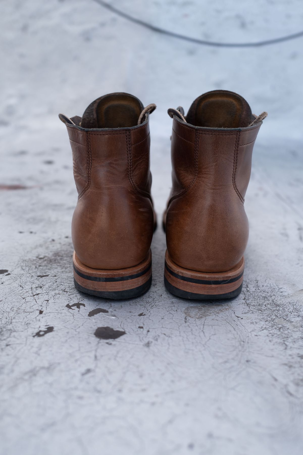 Photo by mjunderw00d on March 5, 2023 of the Viberg Service Boot PCT in Horween Natural Chromexcel.