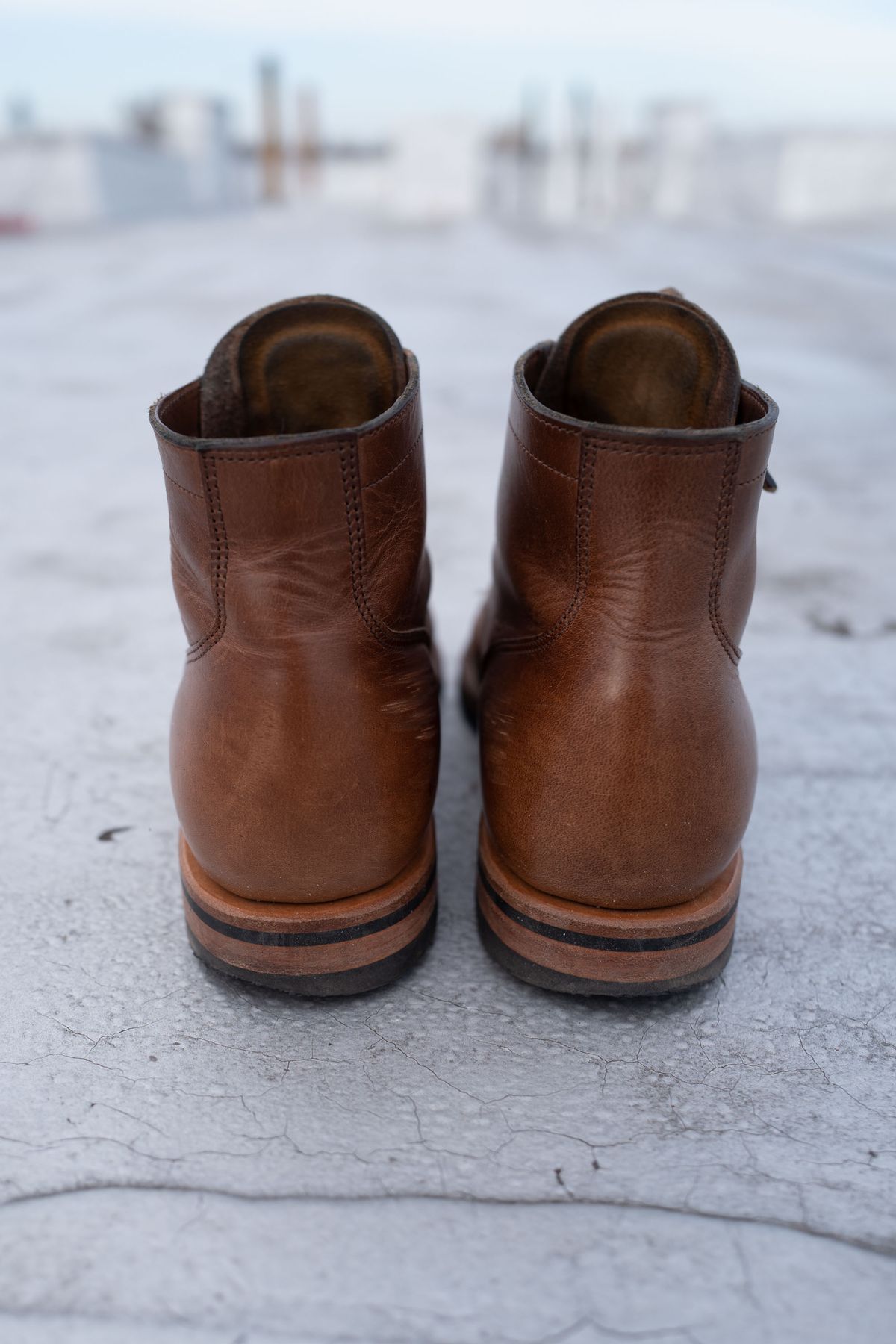 Photo by mjunderw00d on April 5, 2023 of the Viberg Service Boot PCT in Horween Natural Chromexcel.