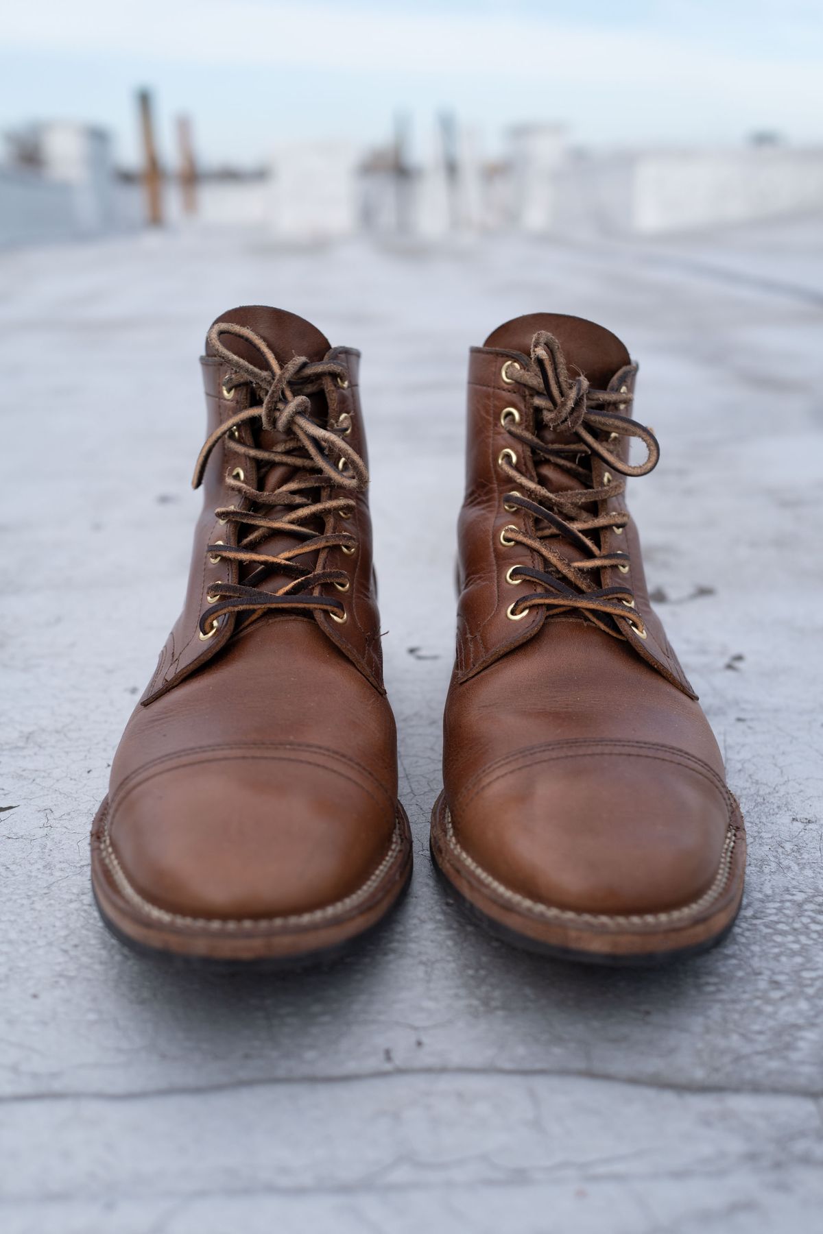 Photo by mjunderw00d on April 5, 2023 of the Viberg Service Boot PCT in Horween Natural Chromexcel.