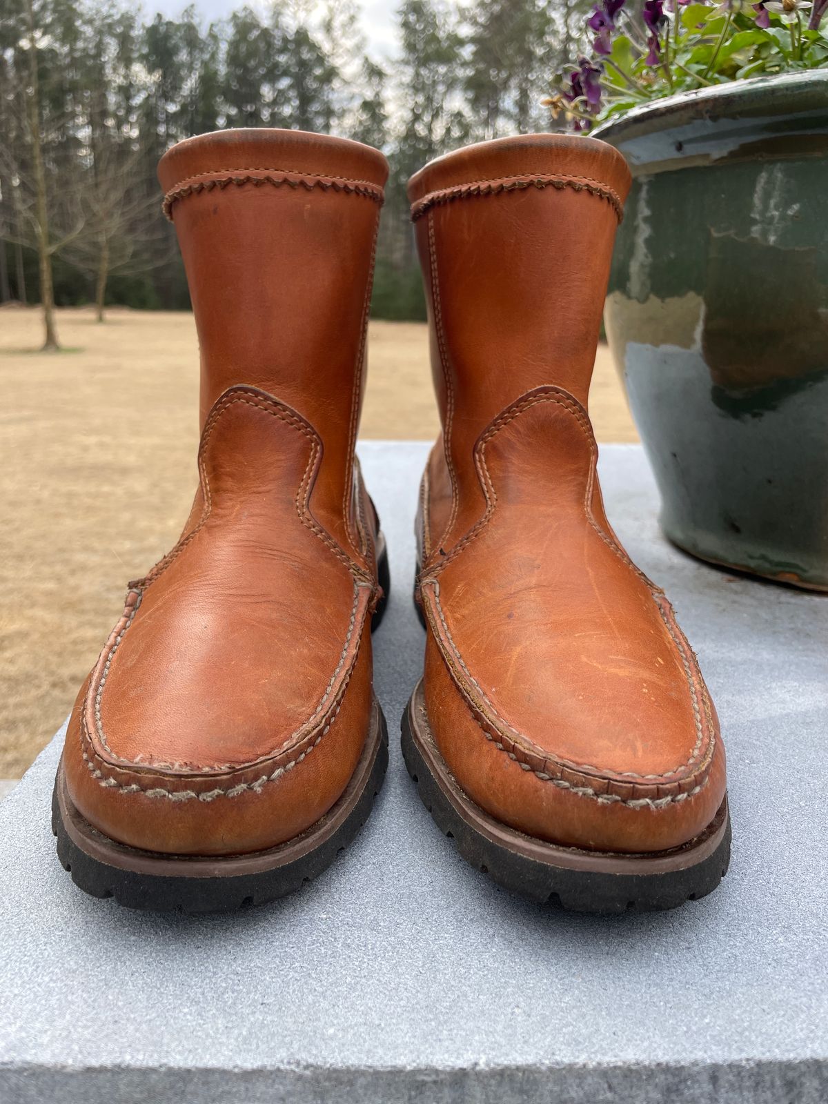Photo by greenhead on January 4, 2024 of the Quoddy Pull On Boot in Horween Whiskey Cavalier.
