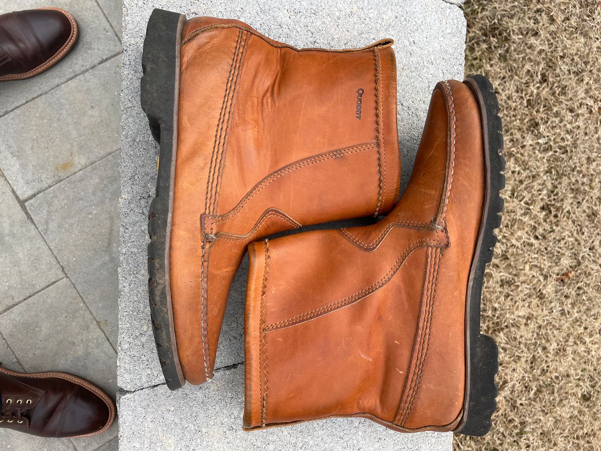 Photo by greenhead on January 4, 2024 of the Quoddy Pull On Boot in Horween Whiskey Cavalier.