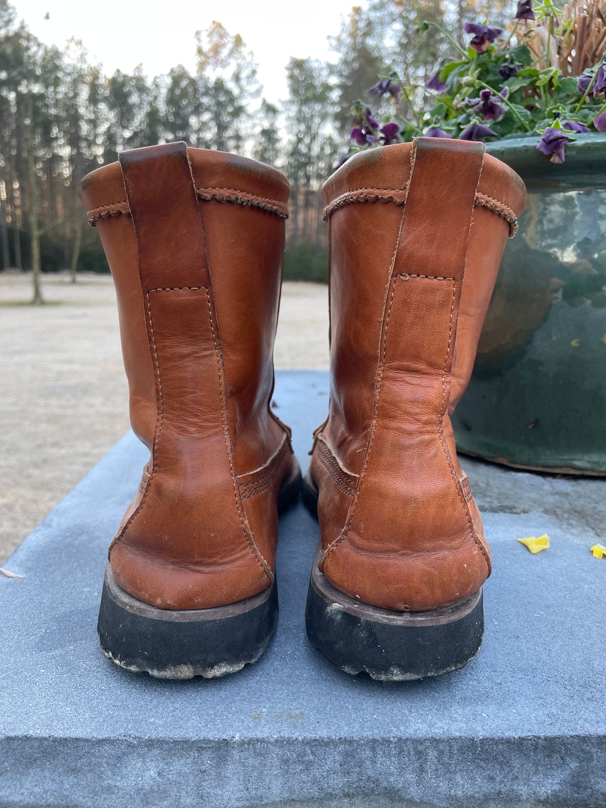 Photo by greenhead on December 5, 2023 of the Quoddy Pull On Boot in Horween Whiskey Cavalier.