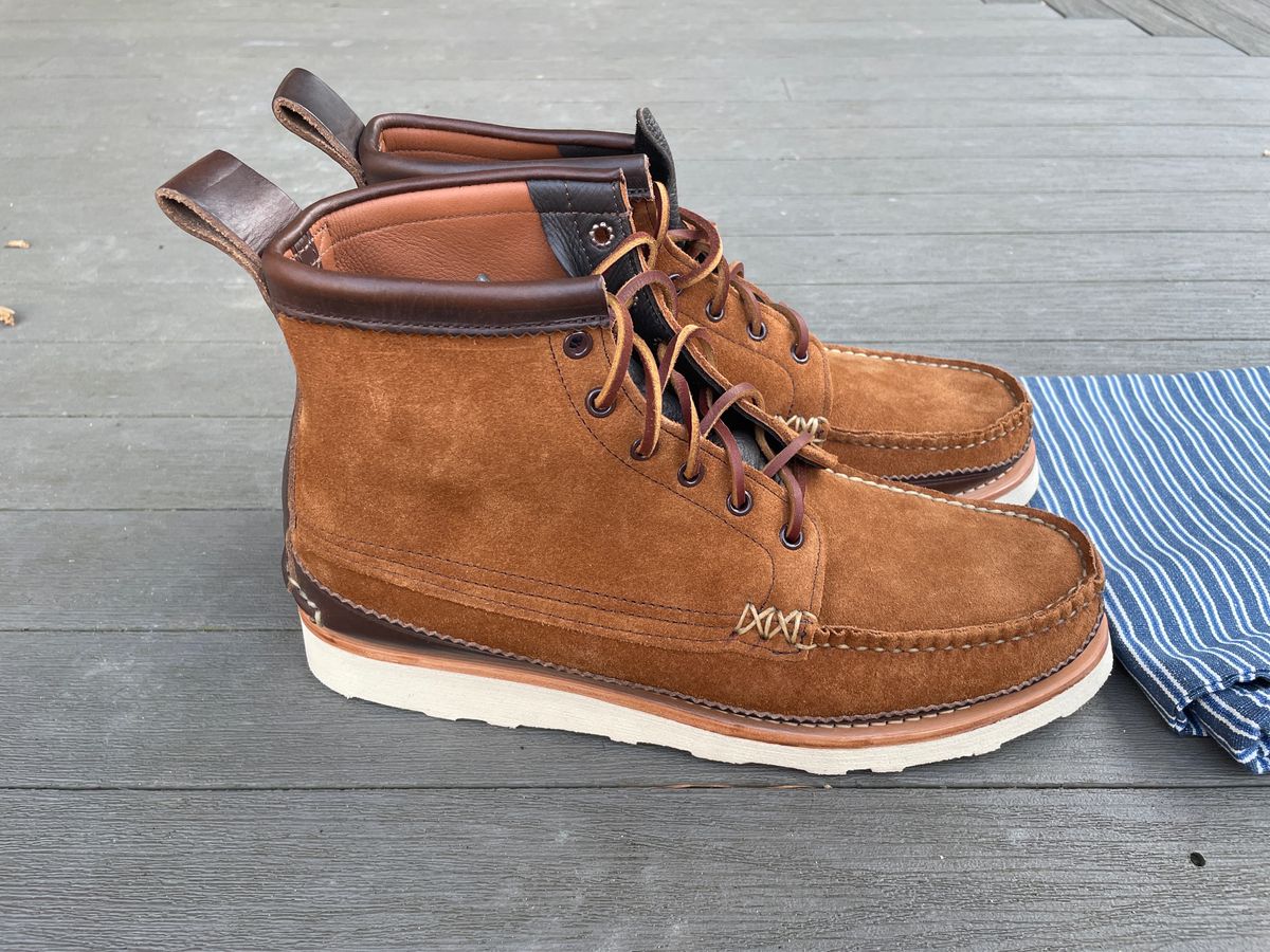 Photo by greenhead on November 1, 2022 of the Yuketen Maine Guide 6 Eye DB Boots in Horween Brown Chromexcel.