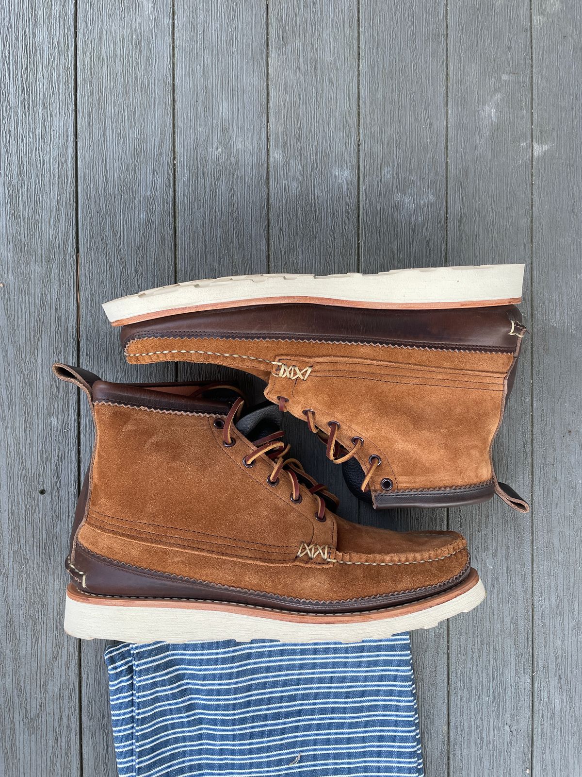 Photo by greenhead on November 1, 2022 of the Yuketen Maine Guide 6 Eye DB Boots in Horween Brown Chromexcel.
