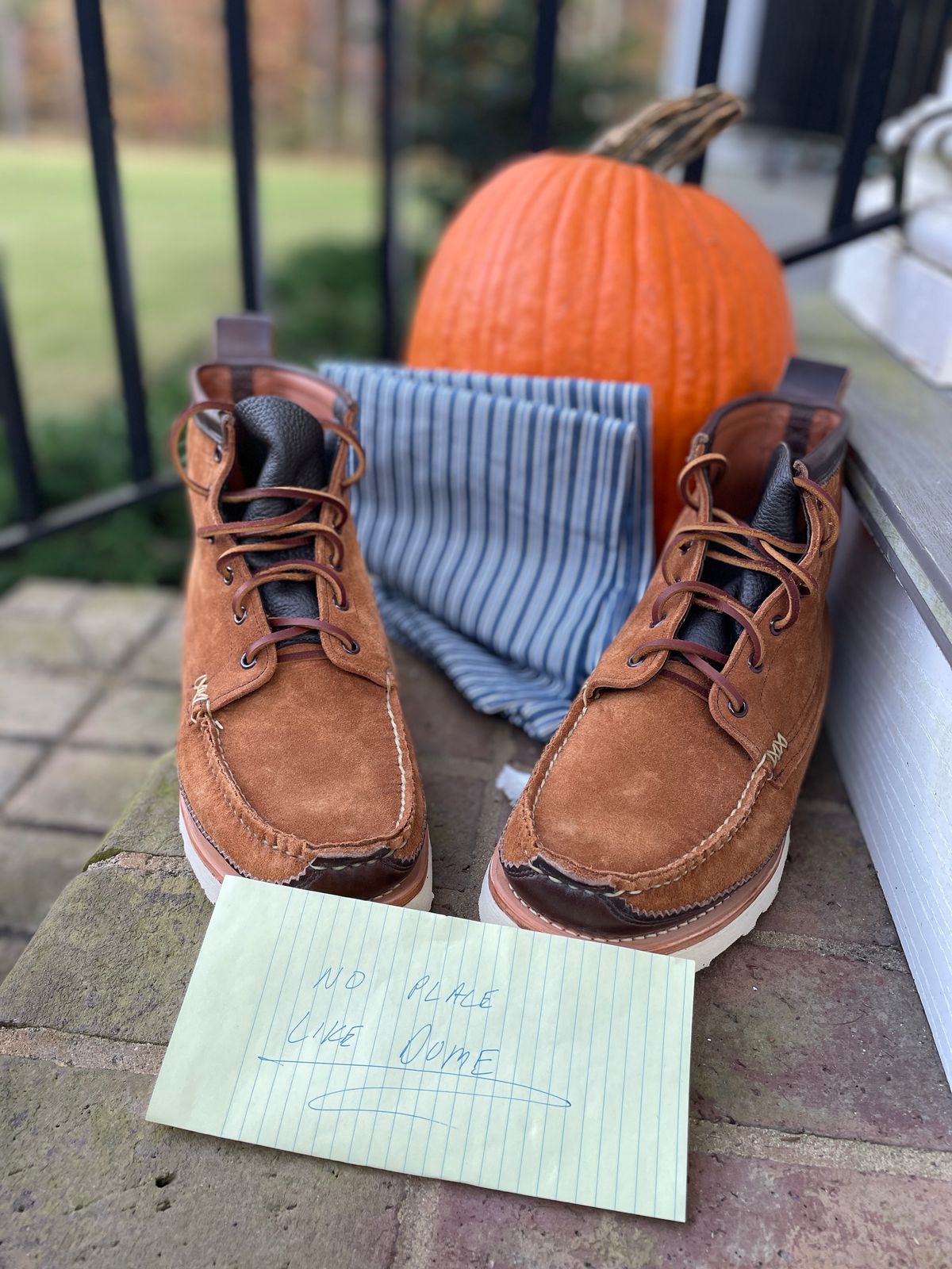 Photo by greenhead on November 1, 2022 of the Yuketen Maine Guide 6 Eye DB Boots in Horween Brown Chromexcel.