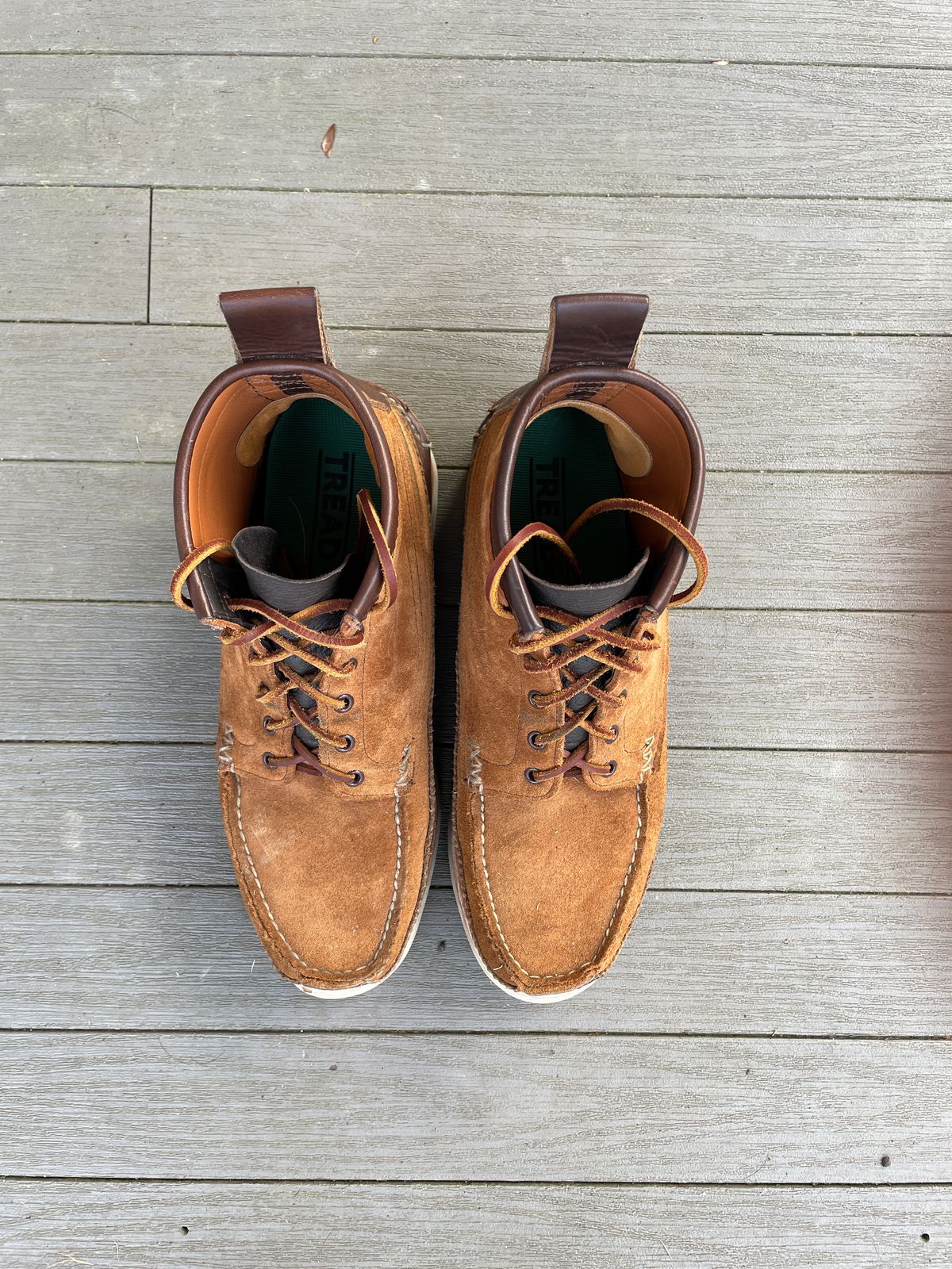 Photo by greenhead on December 4, 2022 of the Yuketen Maine Guide 6 Eye DB Boots in Horween Brown Chromexcel.