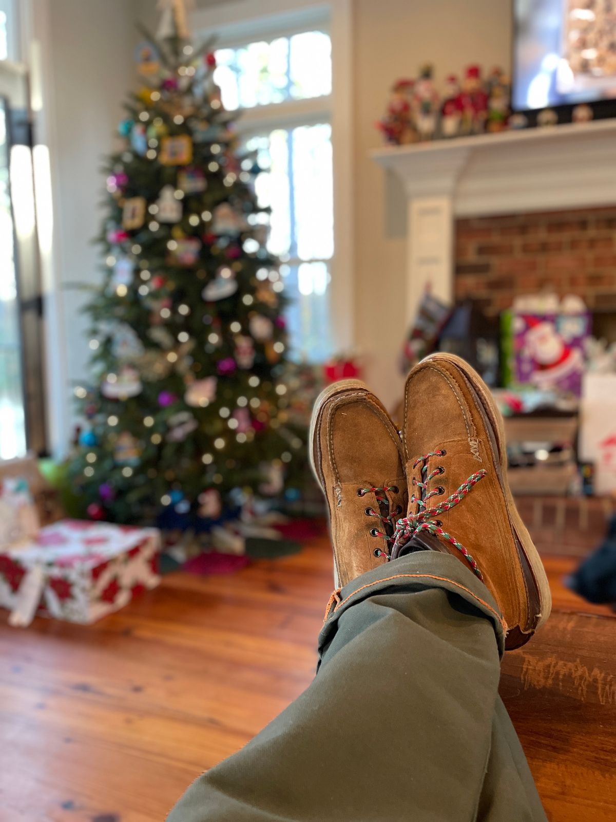 Photo by greenhead on January 3, 2023 of the Yuketen Maine Guide 6 Eye DB Boots in Horween Brown Chromexcel.