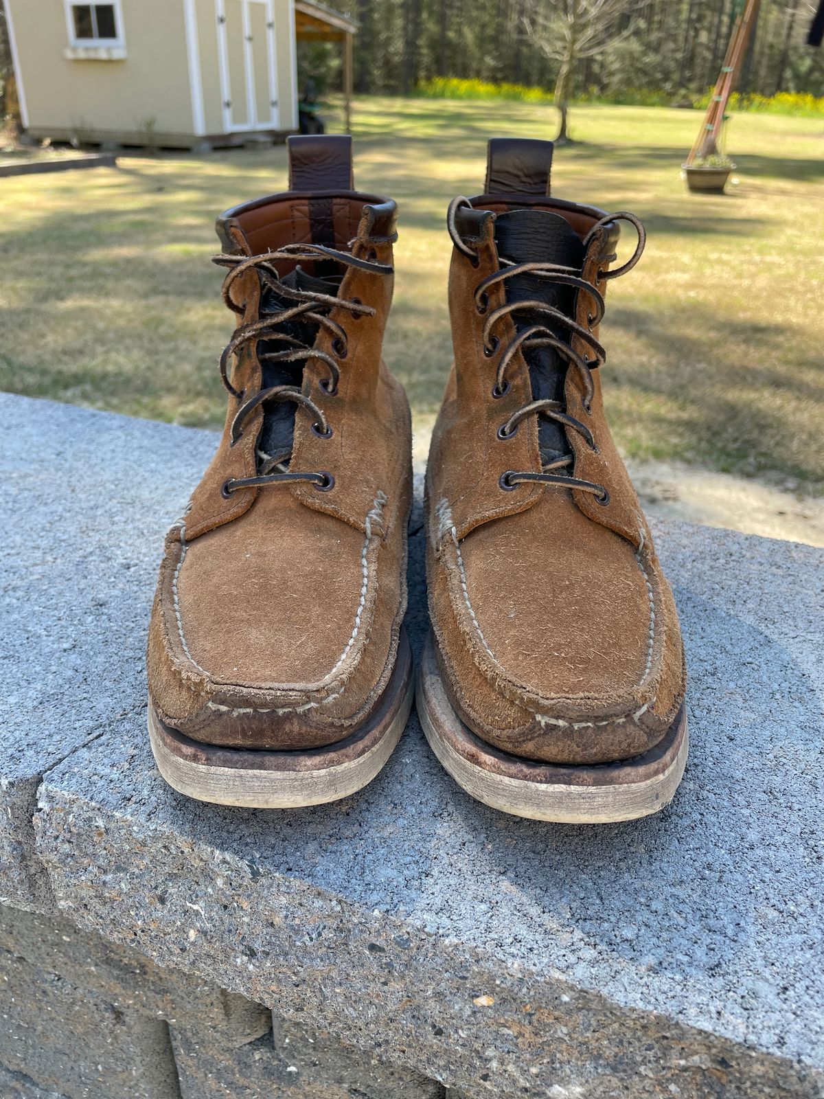 Photo by greenhead on April 4, 2023 of the Yuketen Maine Guide 6 Eye DB Boots in Horween Brown Chromexcel.