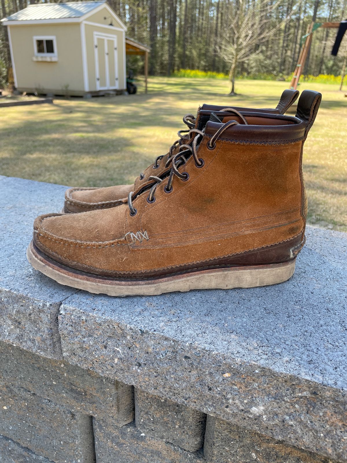 Photo by greenhead on April 4, 2023 of the Yuketen Maine Guide 6 Eye DB Boots in Horween Brown Chromexcel.