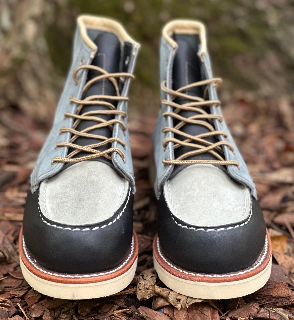 Photo by lee.goodson on October 1, 2024 of the Red Wing 6-Inch Classic Moc in Mulri-Indigo.