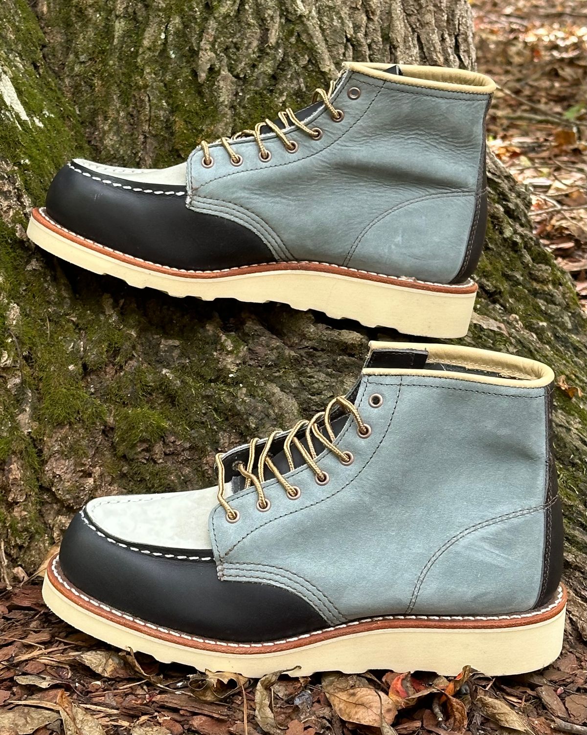 Photo by lee.goodson on October 1, 2024 of the Red Wing 6-Inch Classic Moc in Mulri-Indigo.
