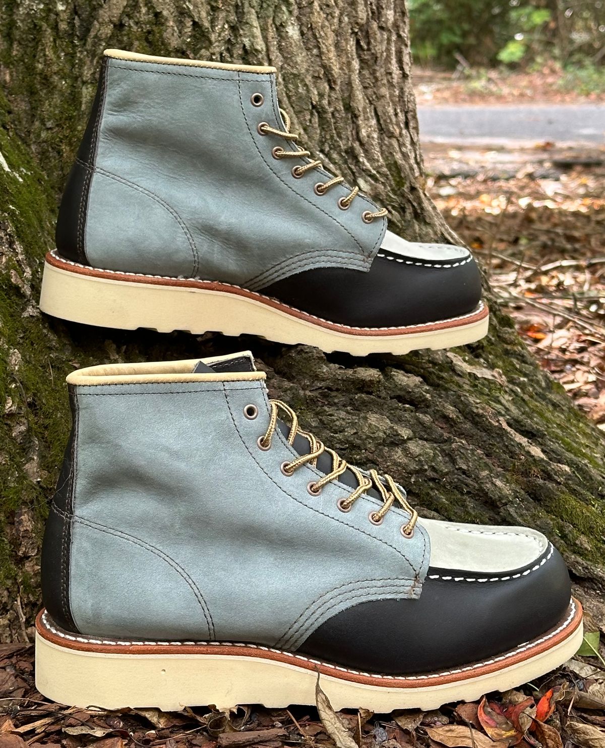 Photo by lee.goodson on October 1, 2024 of the Red Wing 6-Inch Classic Moc in Mulri-Indigo.