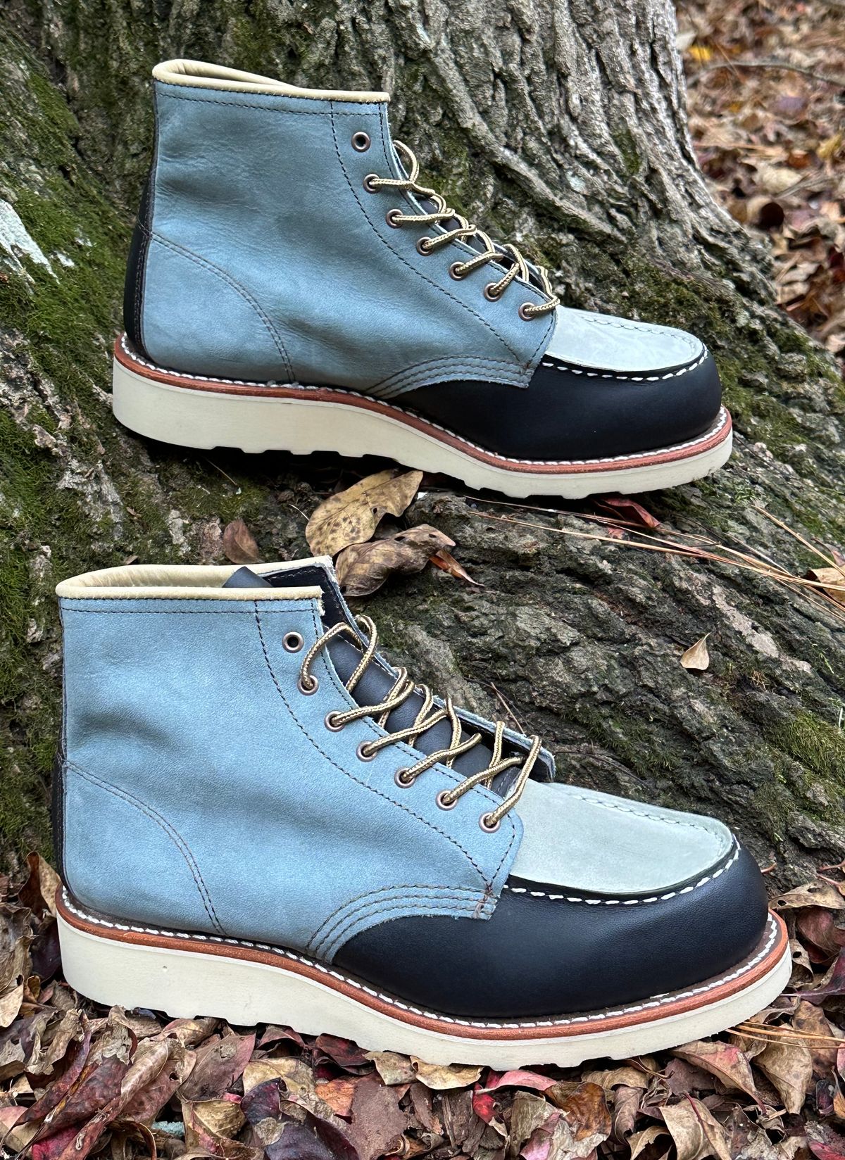 Photo by lee.goodson on November 3, 2024 of the Red Wing 6-Inch Classic Moc in Mulri-Indigo.