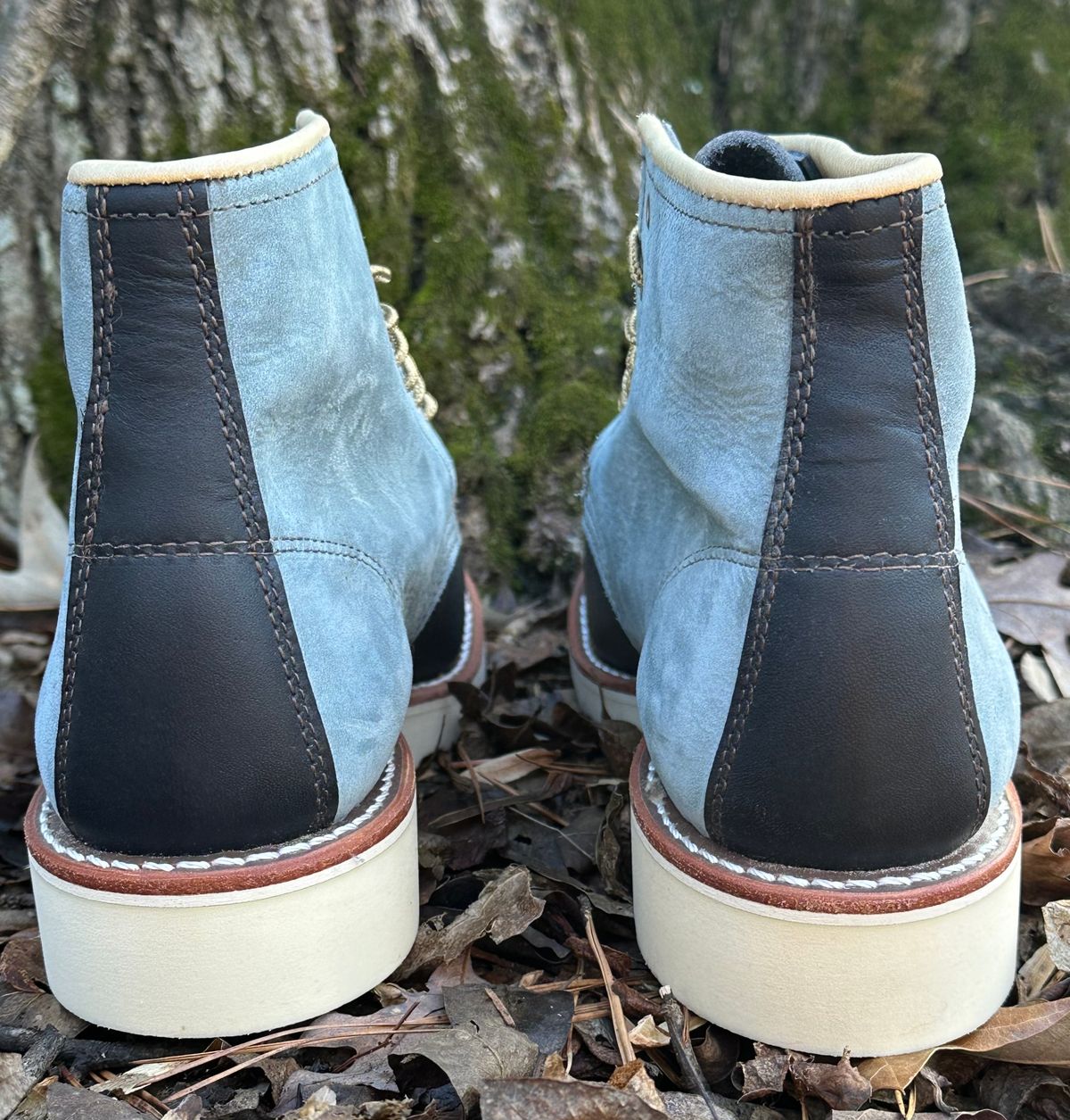 Photo by lee.goodson on January 3, 2025 of the Red Wing 6-Inch Classic Moc in Mulri-Indigo.