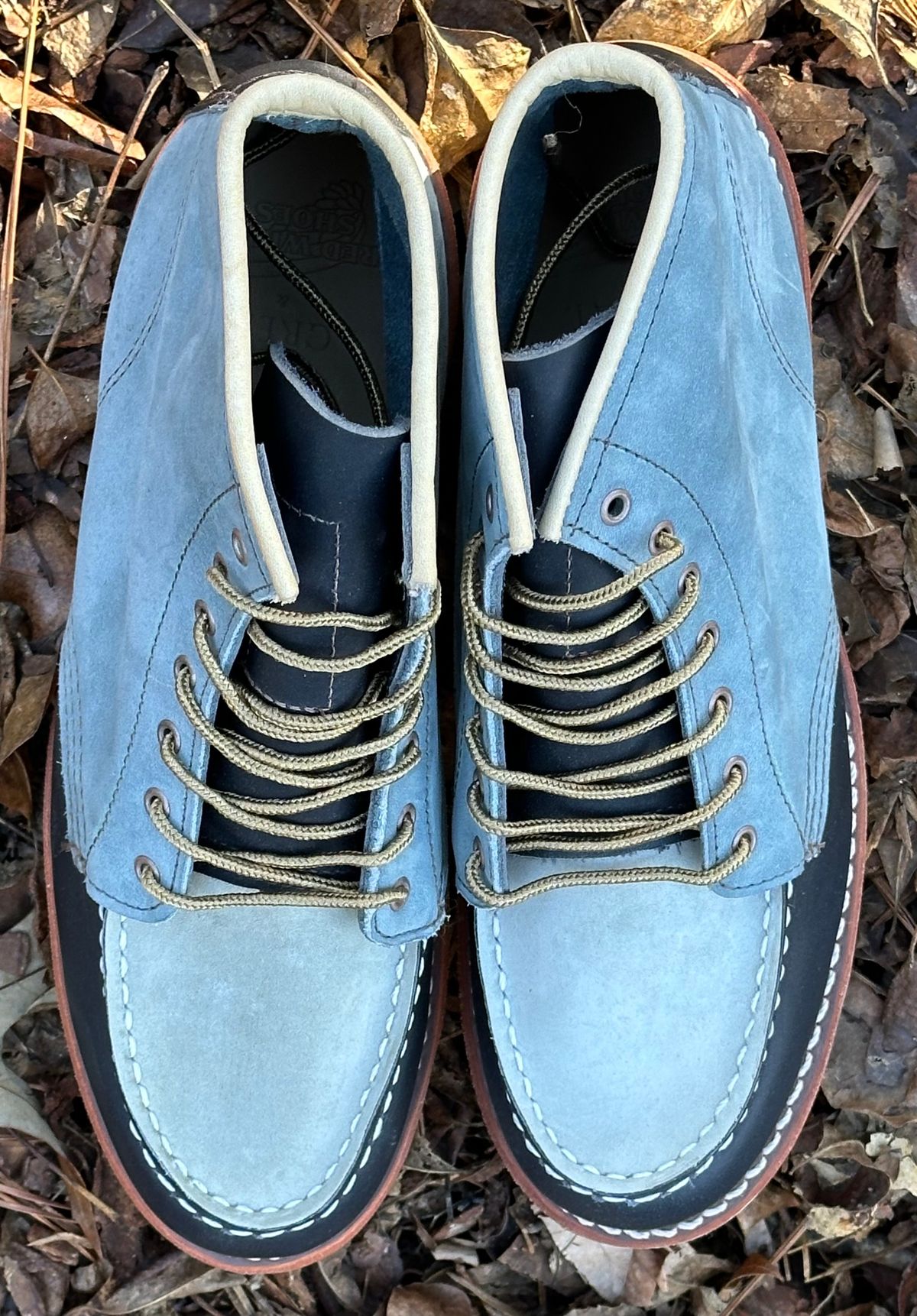 Photo by lee.goodson on January 3, 2025 of the Red Wing 6-Inch Classic Moc in Mulri-Indigo.