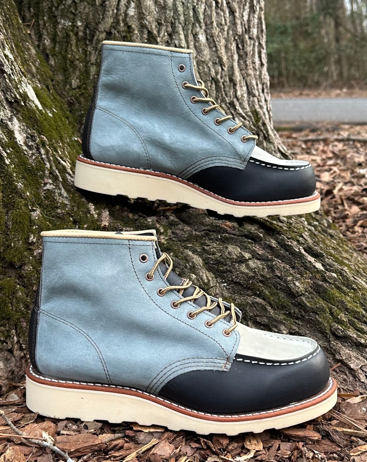 Photo by lee.goodson on March 1, 2025 of the Red Wing 6-Inch Classic Moc in Mulri-Indigo.