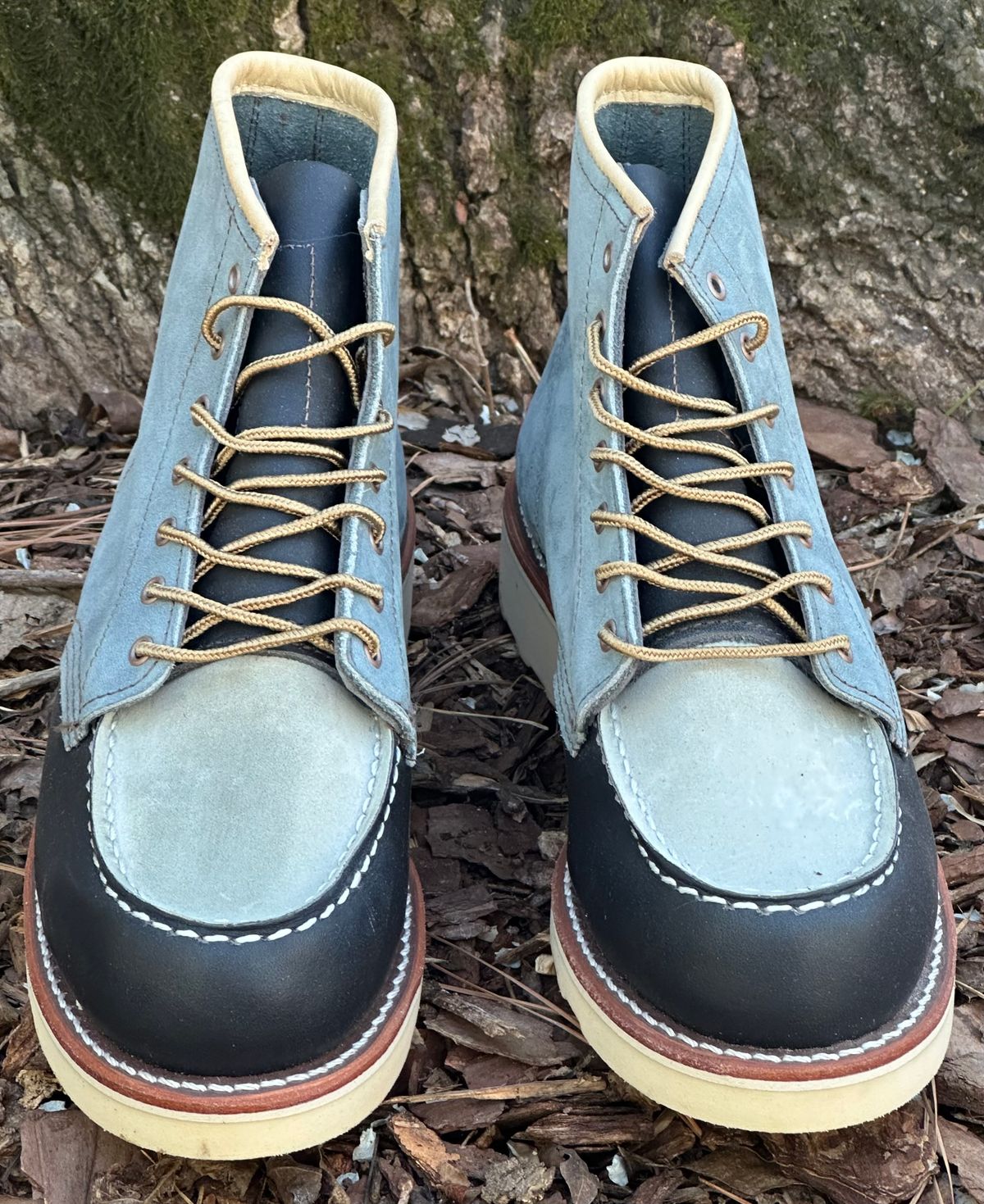 Photo by lee.goodson on March 18, 2025 of the Red Wing 6-Inch Classic Moc in Mulri-Indigo.