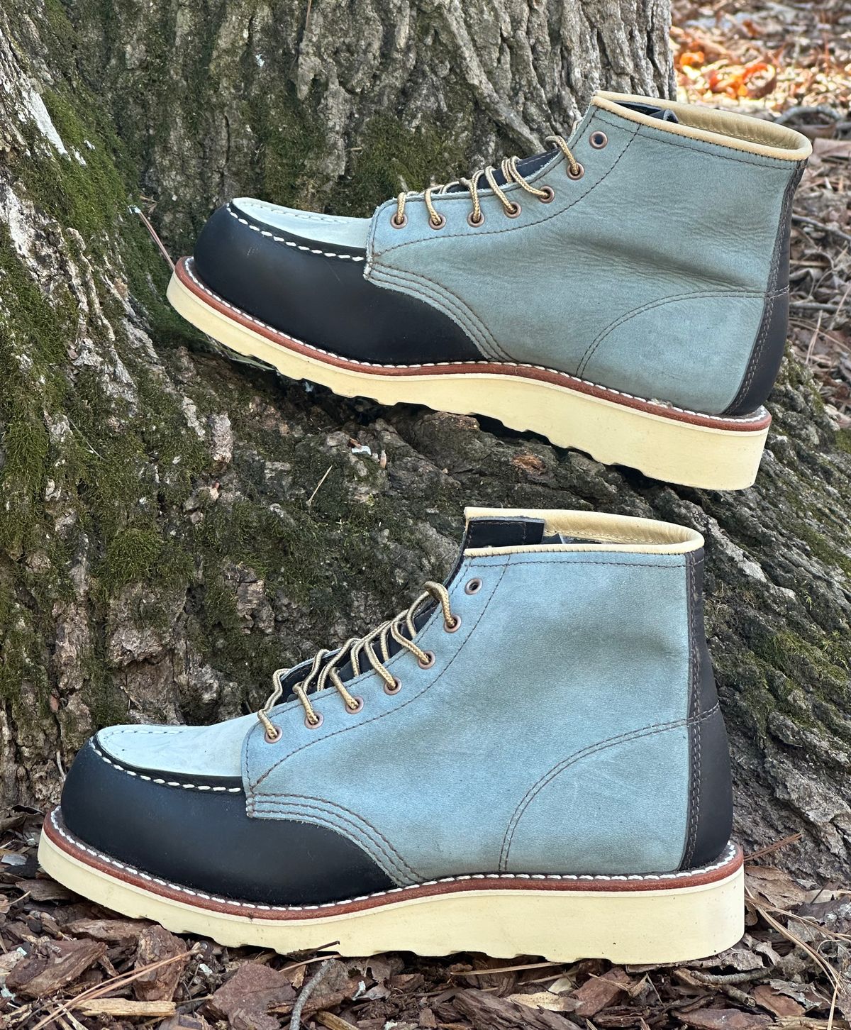 Photo by lee.goodson on March 18, 2025 of the Red Wing 6-Inch Classic Moc in Mulri-Indigo.