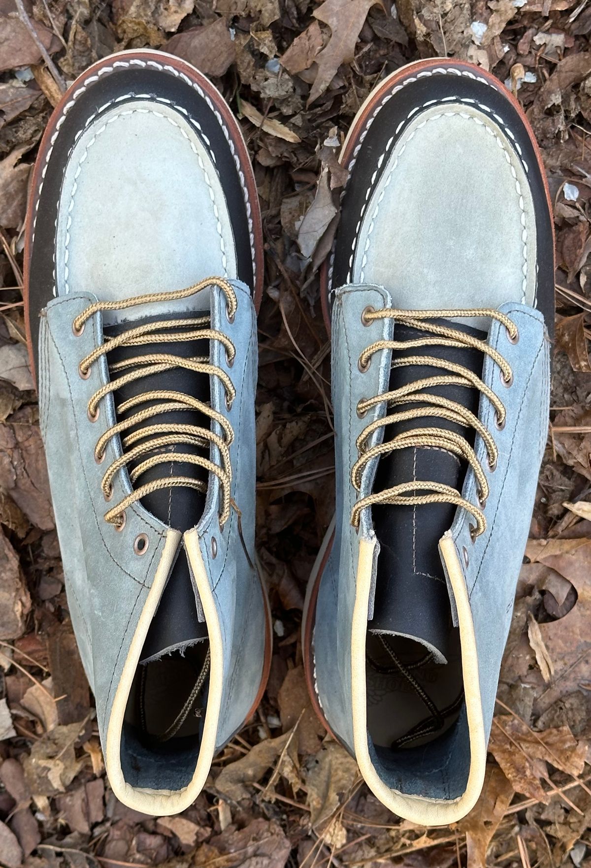 Photo by lee.goodson on March 18, 2025 of the Red Wing 6-Inch Classic Moc in Mulri-Indigo.